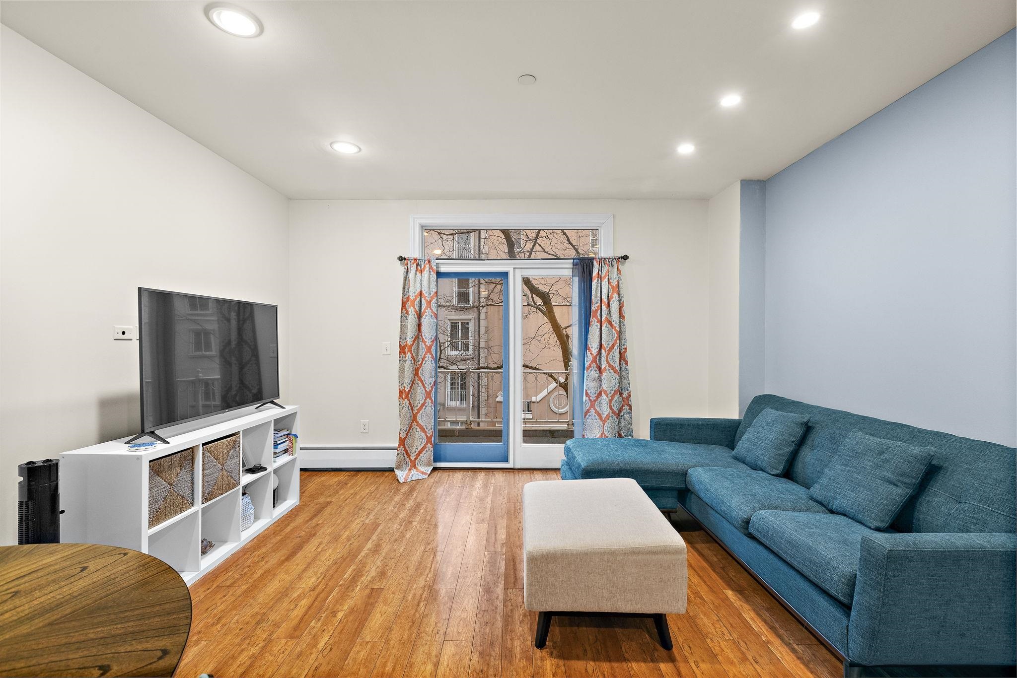 207 SHEARWATER CT WEST Unit: 31