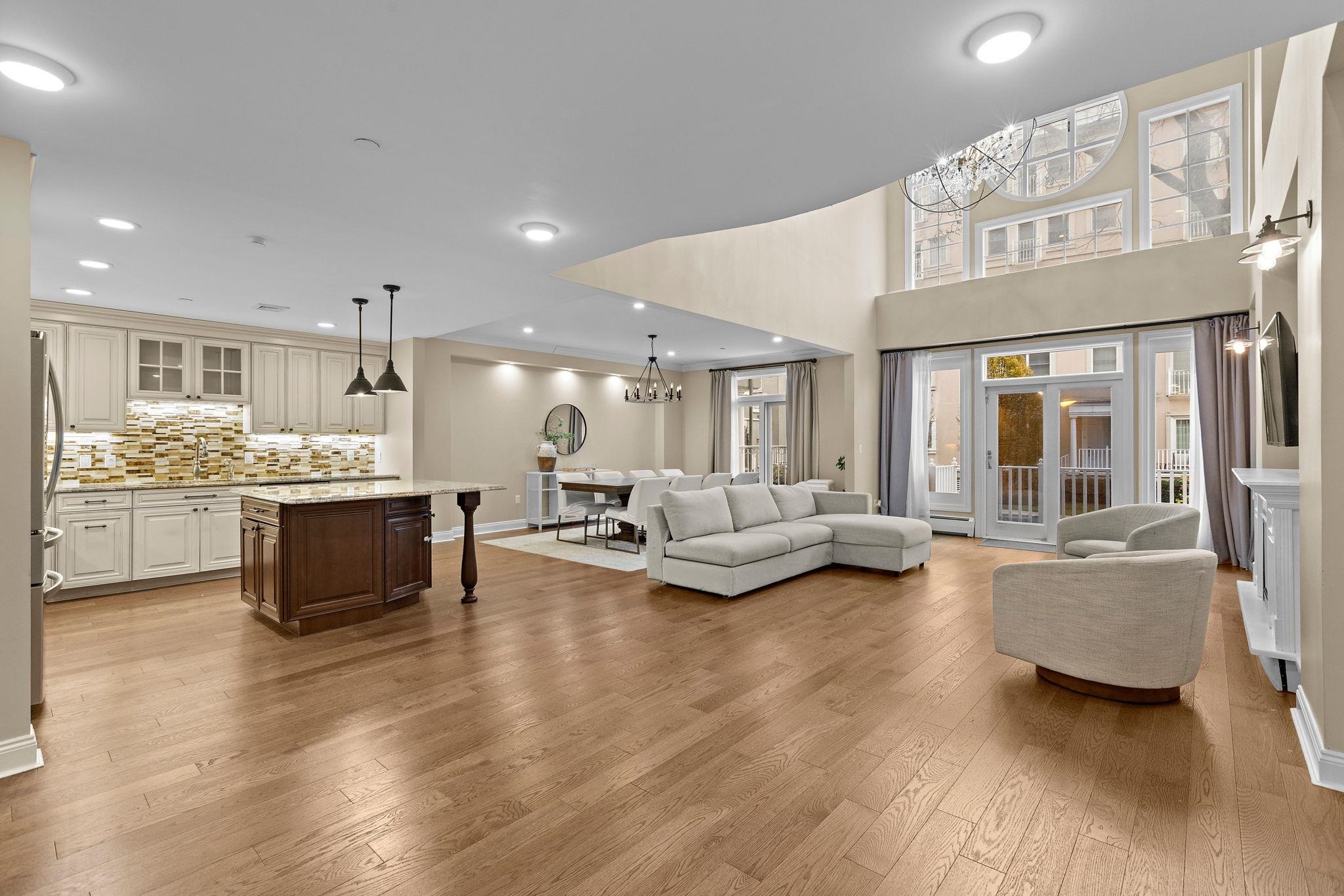 208 SHEARWATER CT WEST Unit: 15