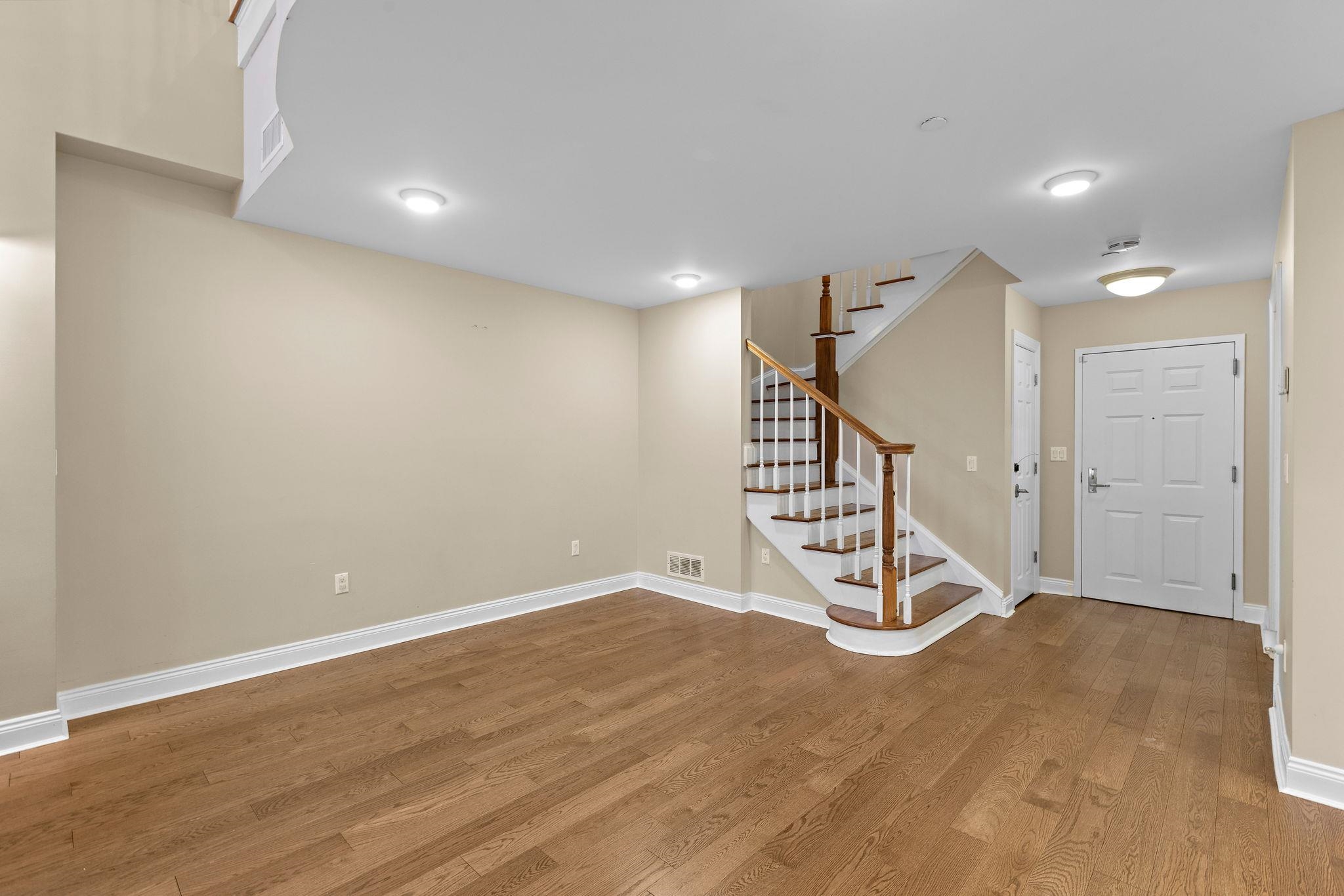 208 SHEARWATER CT WEST Unit: 15