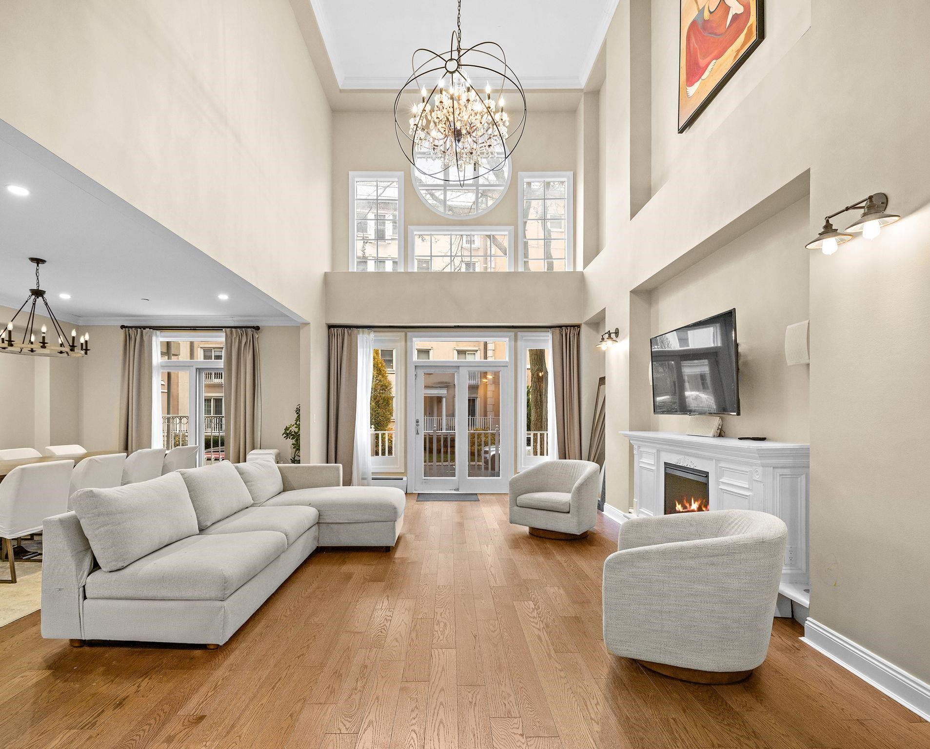 208 SHEARWATER CT WEST Unit: 15