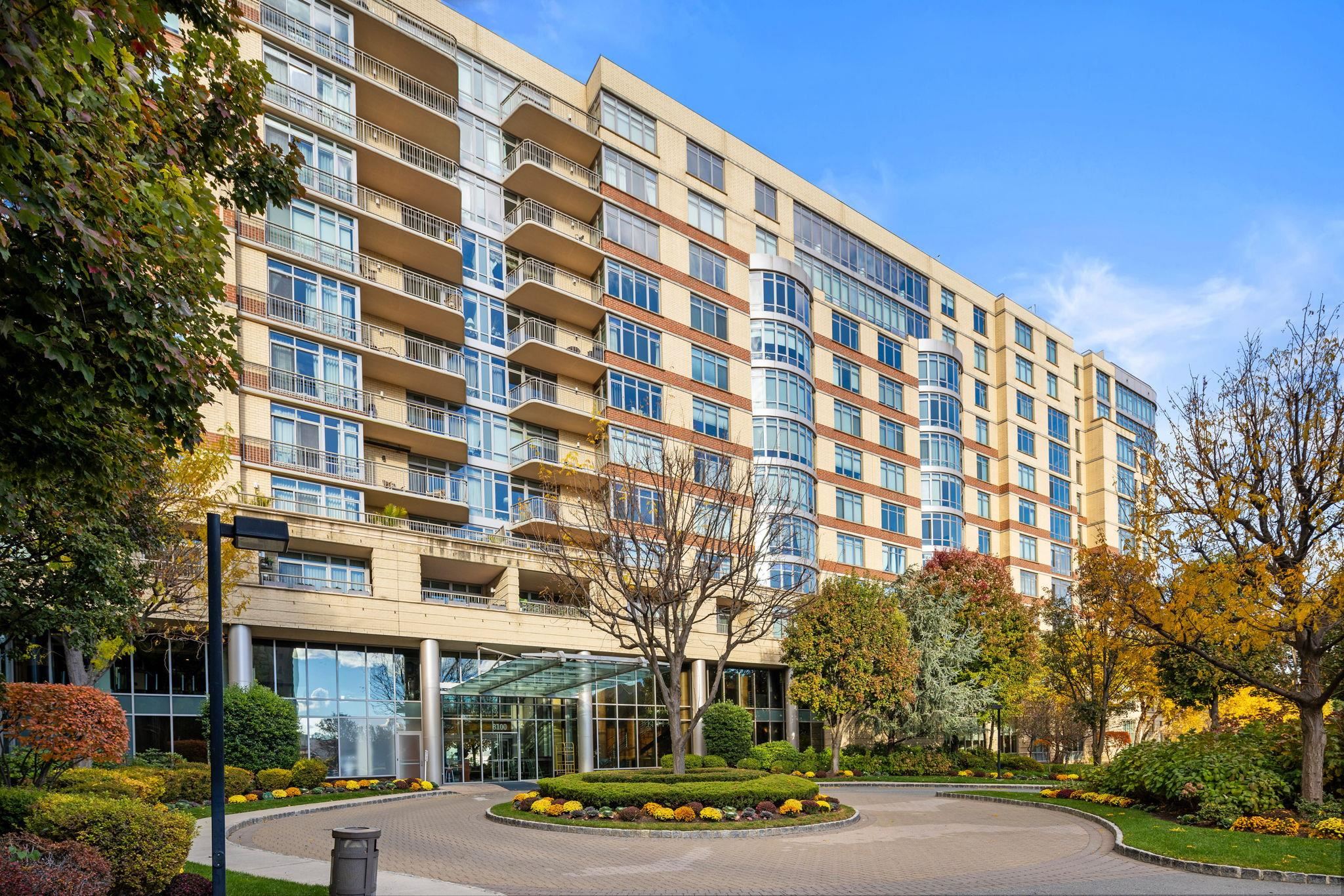 8100 RIVER RD Unit: 1115