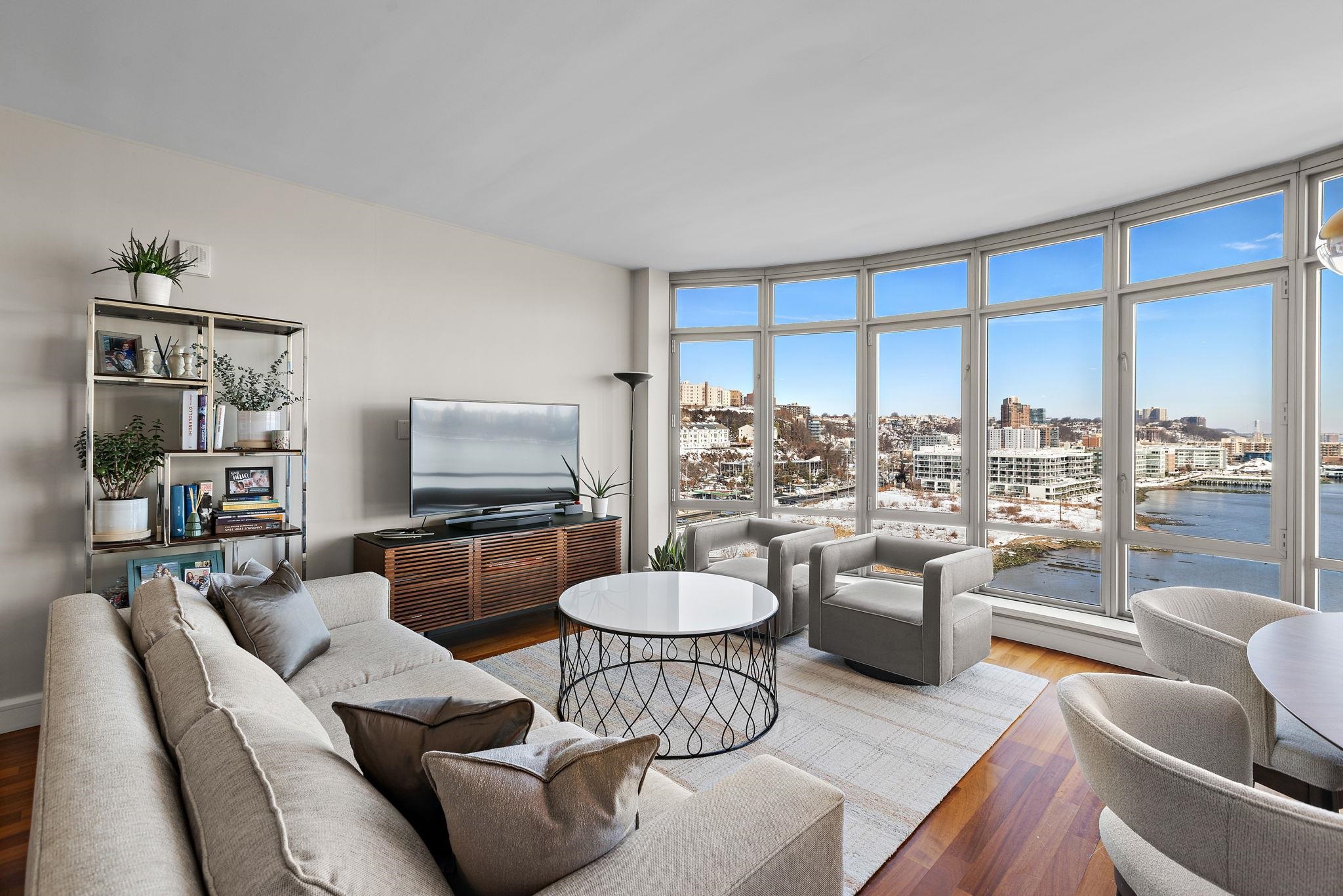 8100 RIVER RD Unit: 1115