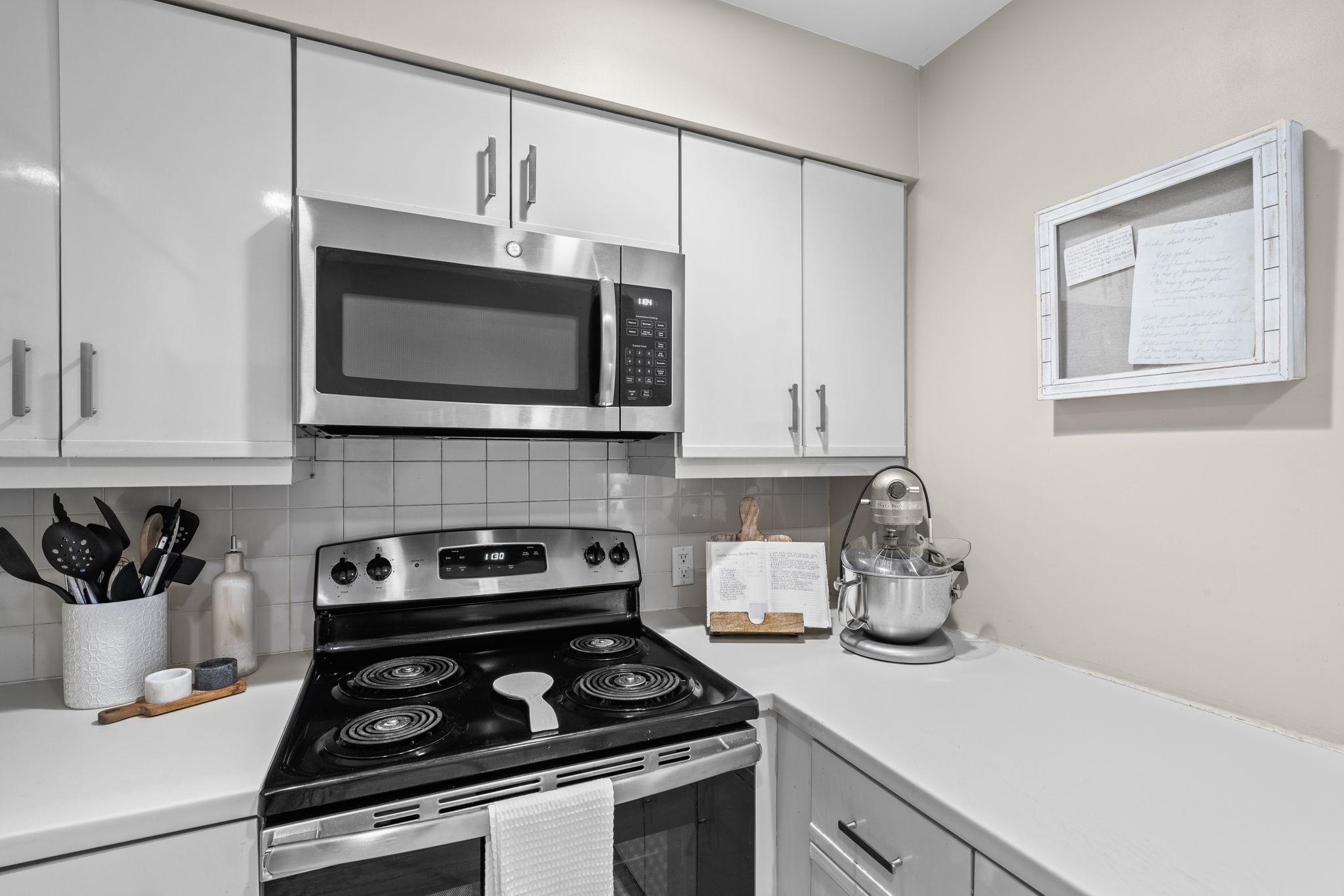 100 SHEARWATER CT EAST Unit: 31