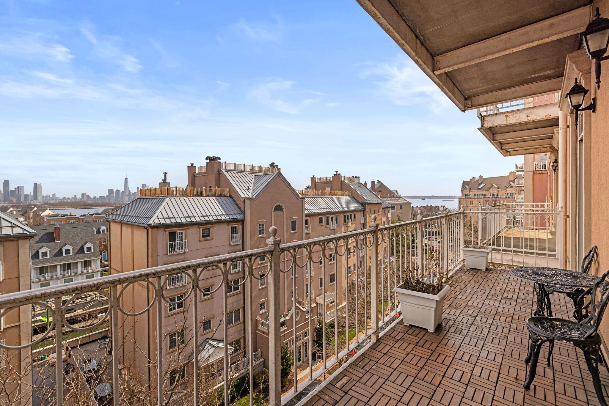 207 SHEARWATER CT WEST Unit: 66