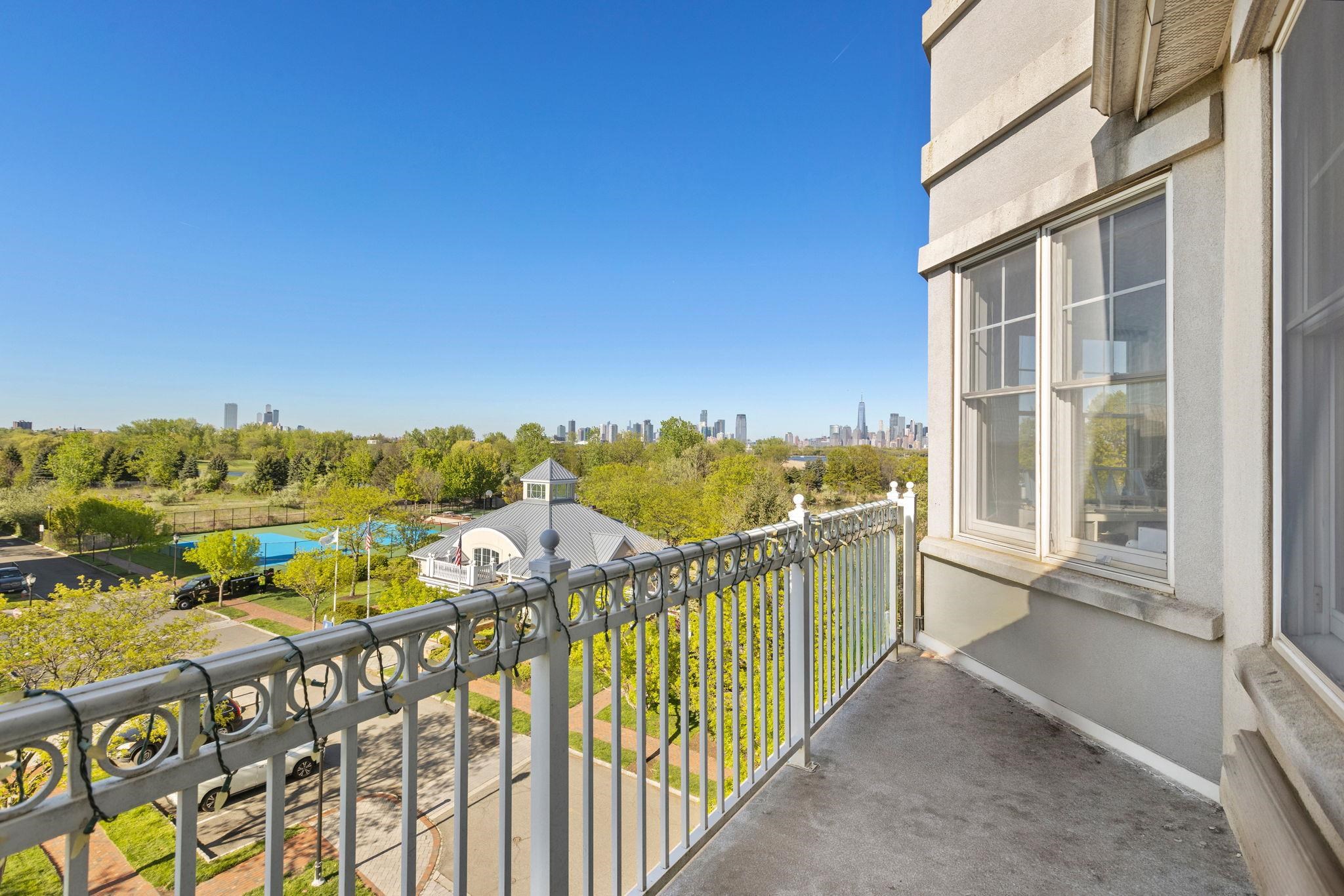 15 FREEDOM WAY Unit: 404