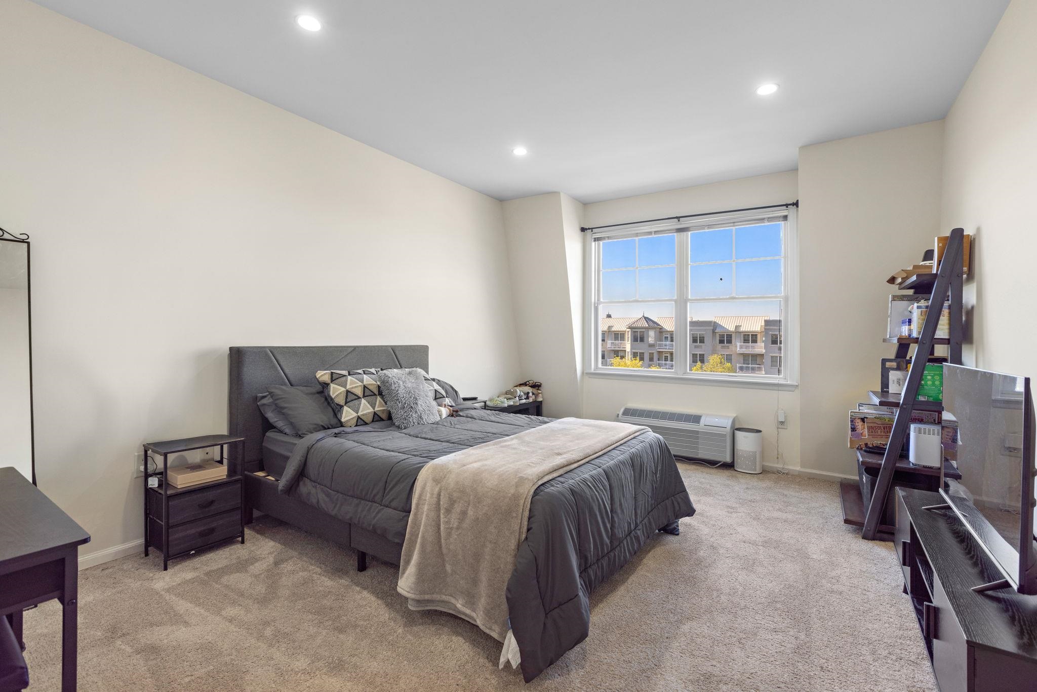 15 FREEDOM WAY Unit: 404