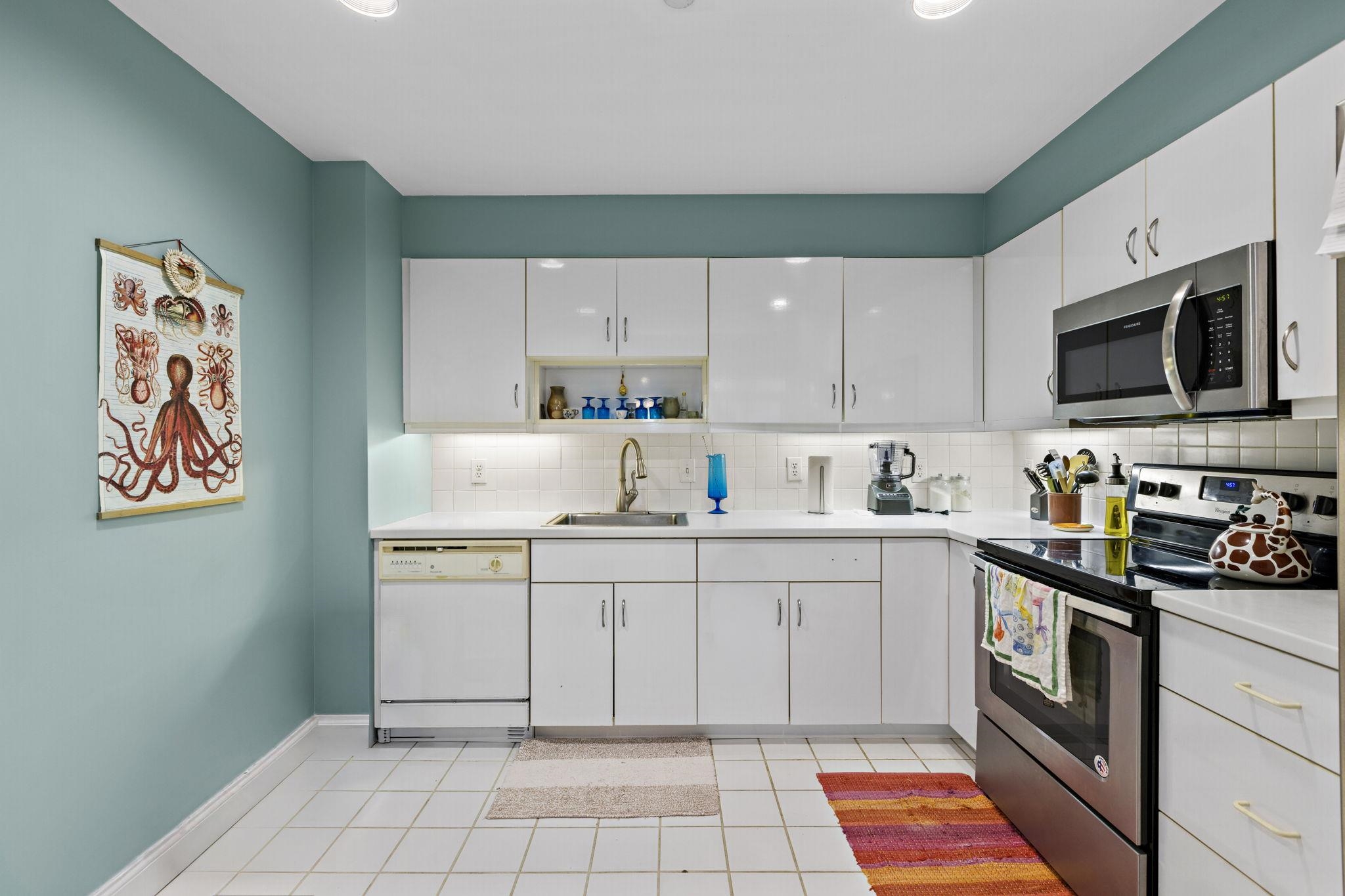 208 SHEARWATER CT WEST Unit: 32