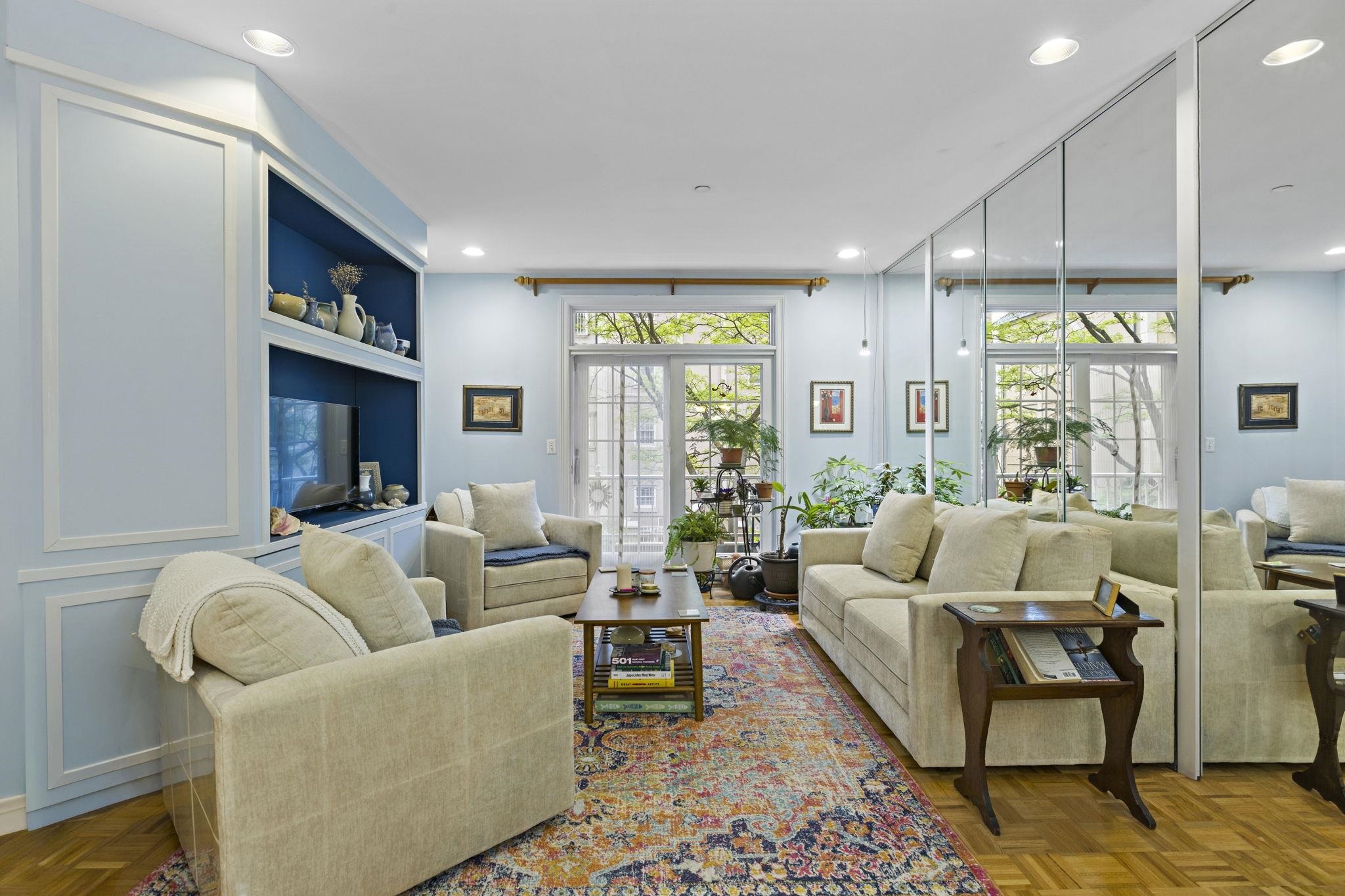 208 SHEARWATER CT WEST Unit: 32