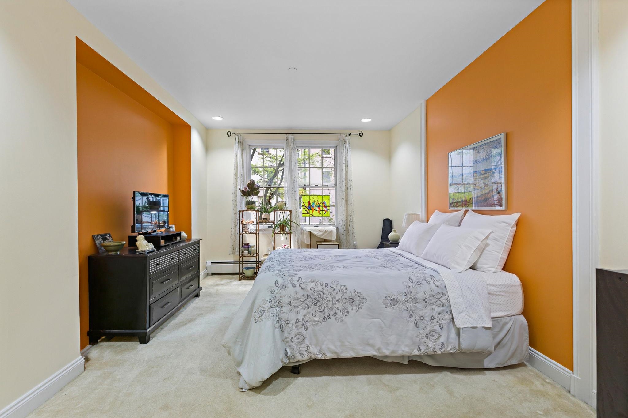 208 SHEARWATER CT WEST Unit: 32