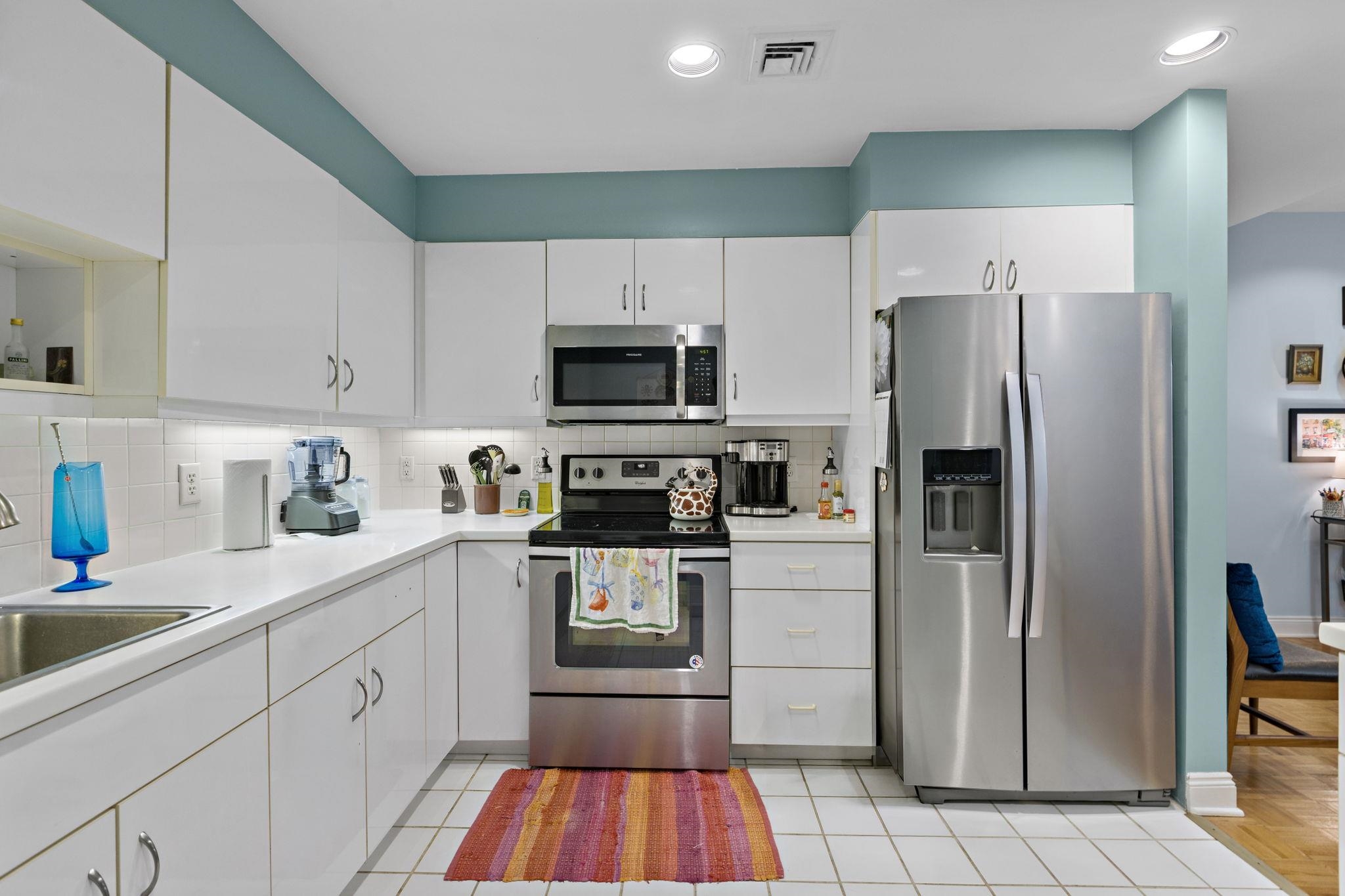 208 SHEARWATER CT WEST Unit: 32