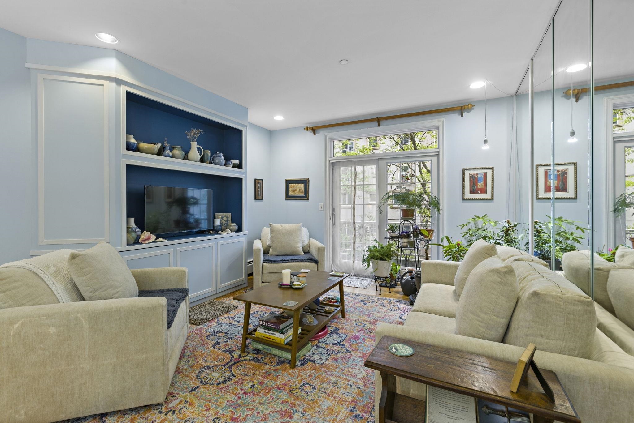 208 SHEARWATER CT WEST Unit: 32
