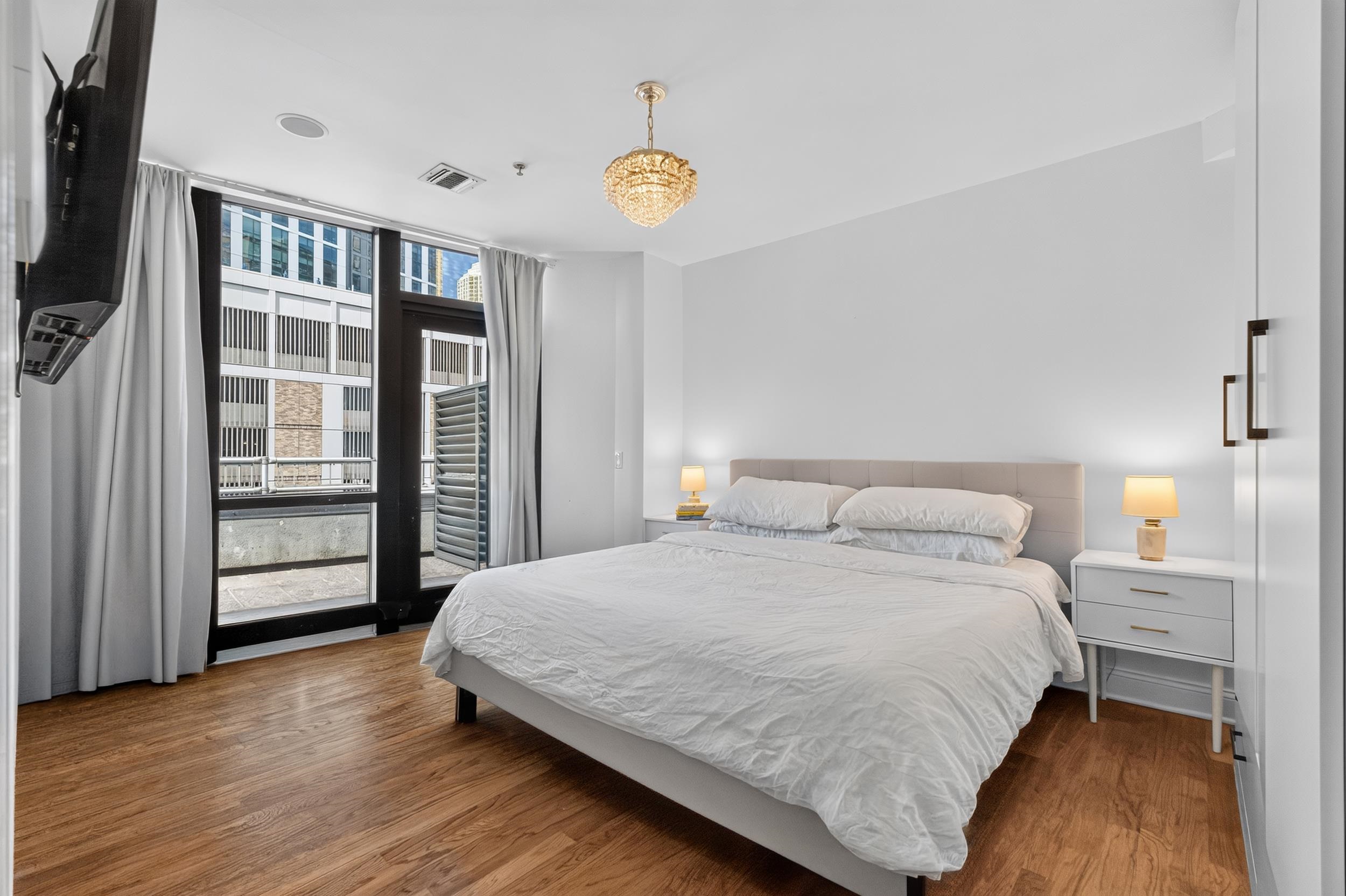 99 MONTGOMERY ST Unit: PH3