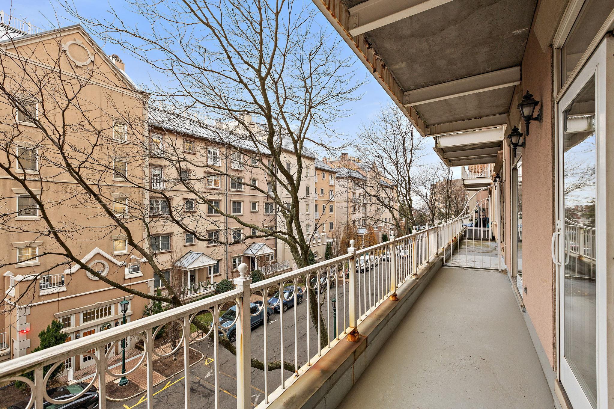 207 SHEARWATER CT WEST Unit: 31