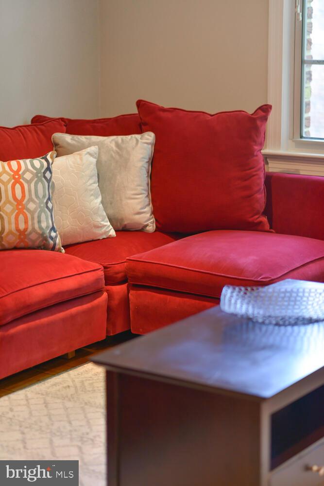 2800 DEVONSHIRE PLACE NW Unit: 202