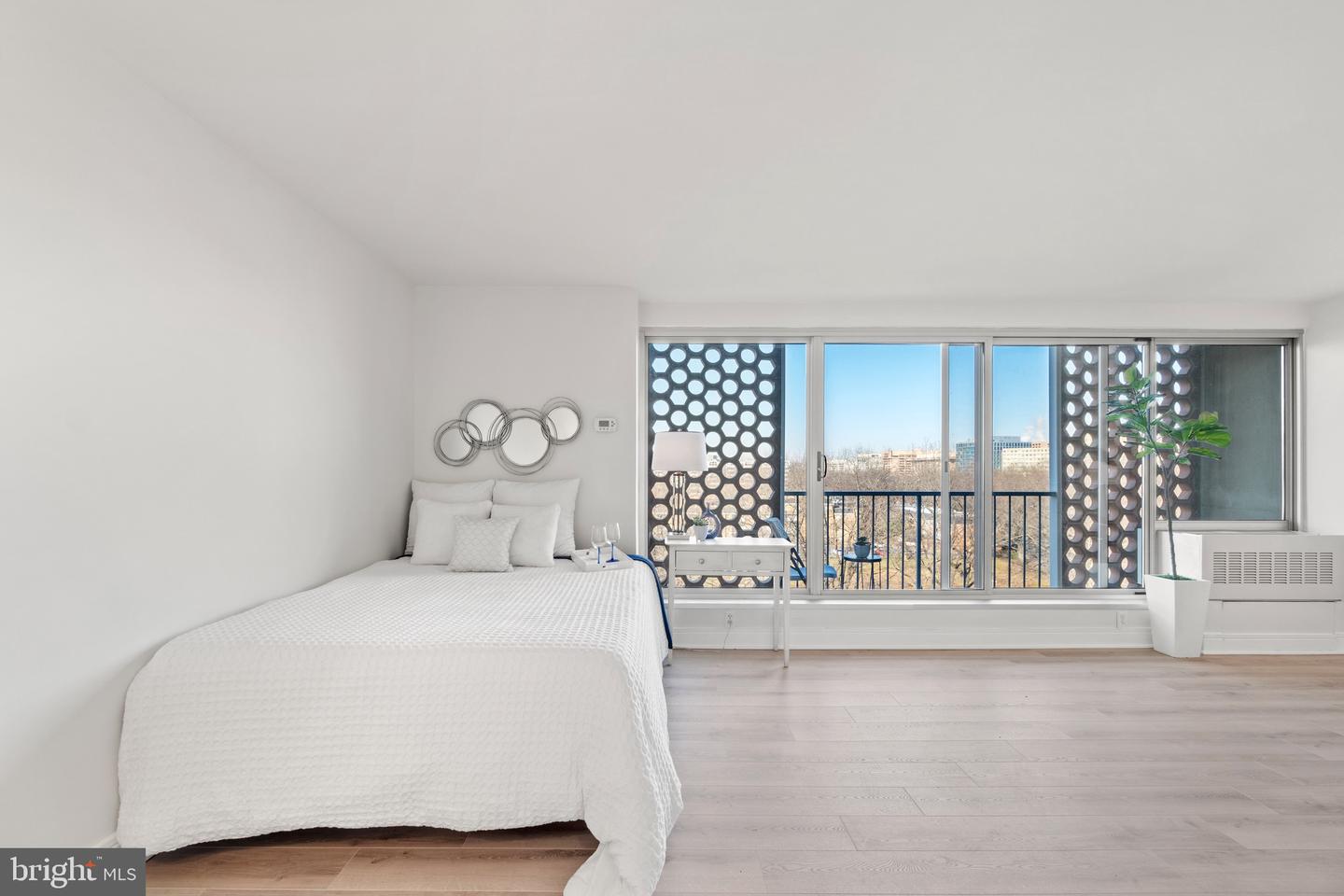 800 4TH STREET SW Unit: N707