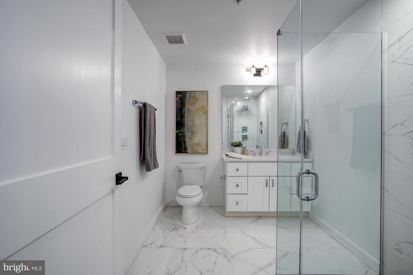 1001 BRYANT STREET NE Unit: 6