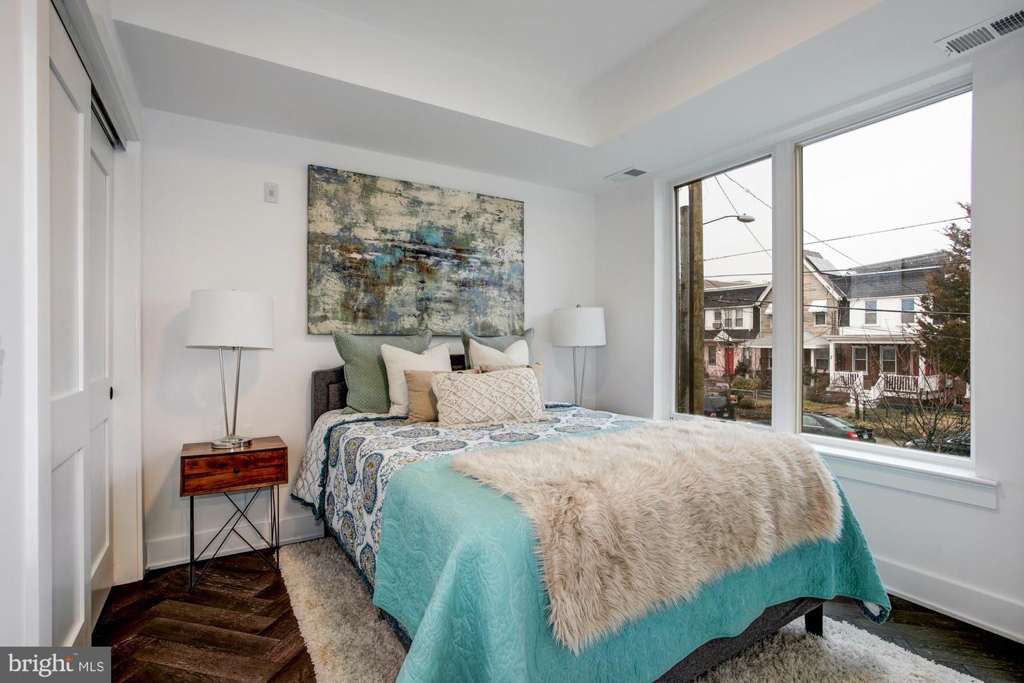1001 BRYANT STREET NE Unit: 6