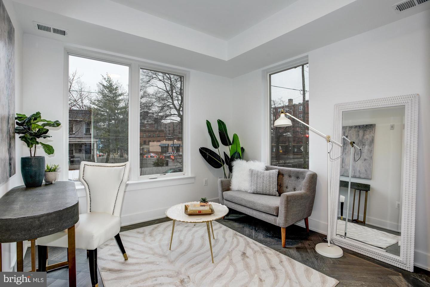 1001 BRYANT STREET NE Unit: 6