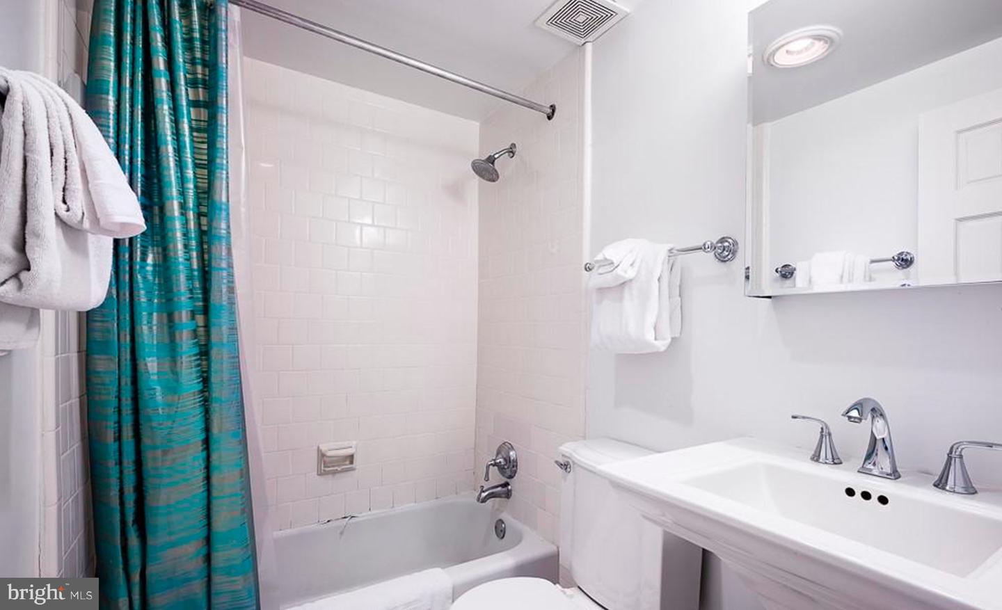 1752 CORCORAN STREET NW Unit: 1A