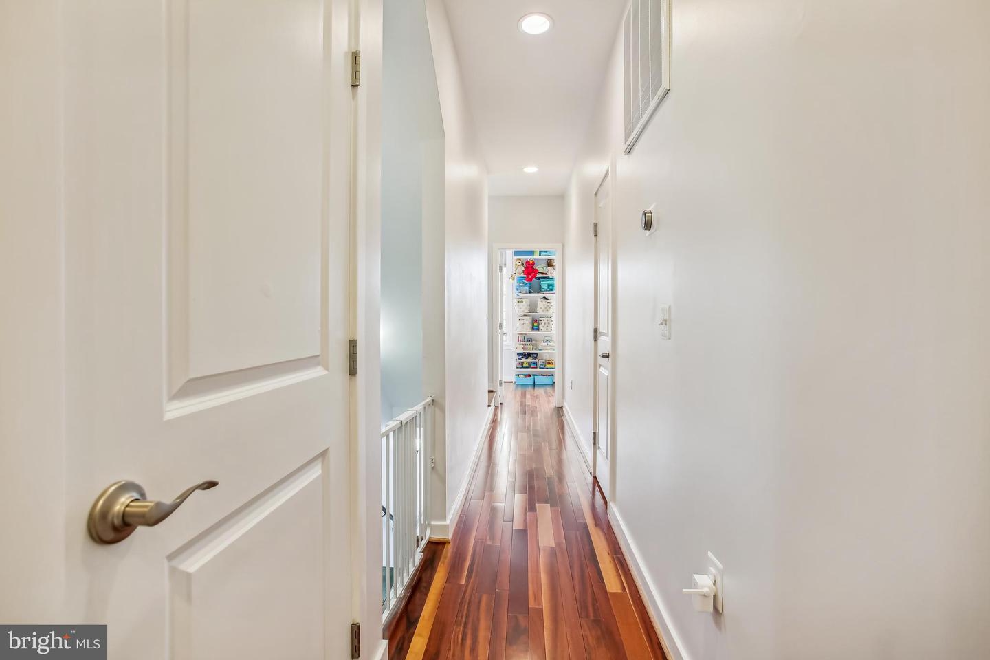 2807 SHERMAN AVENUE NW Unit: B