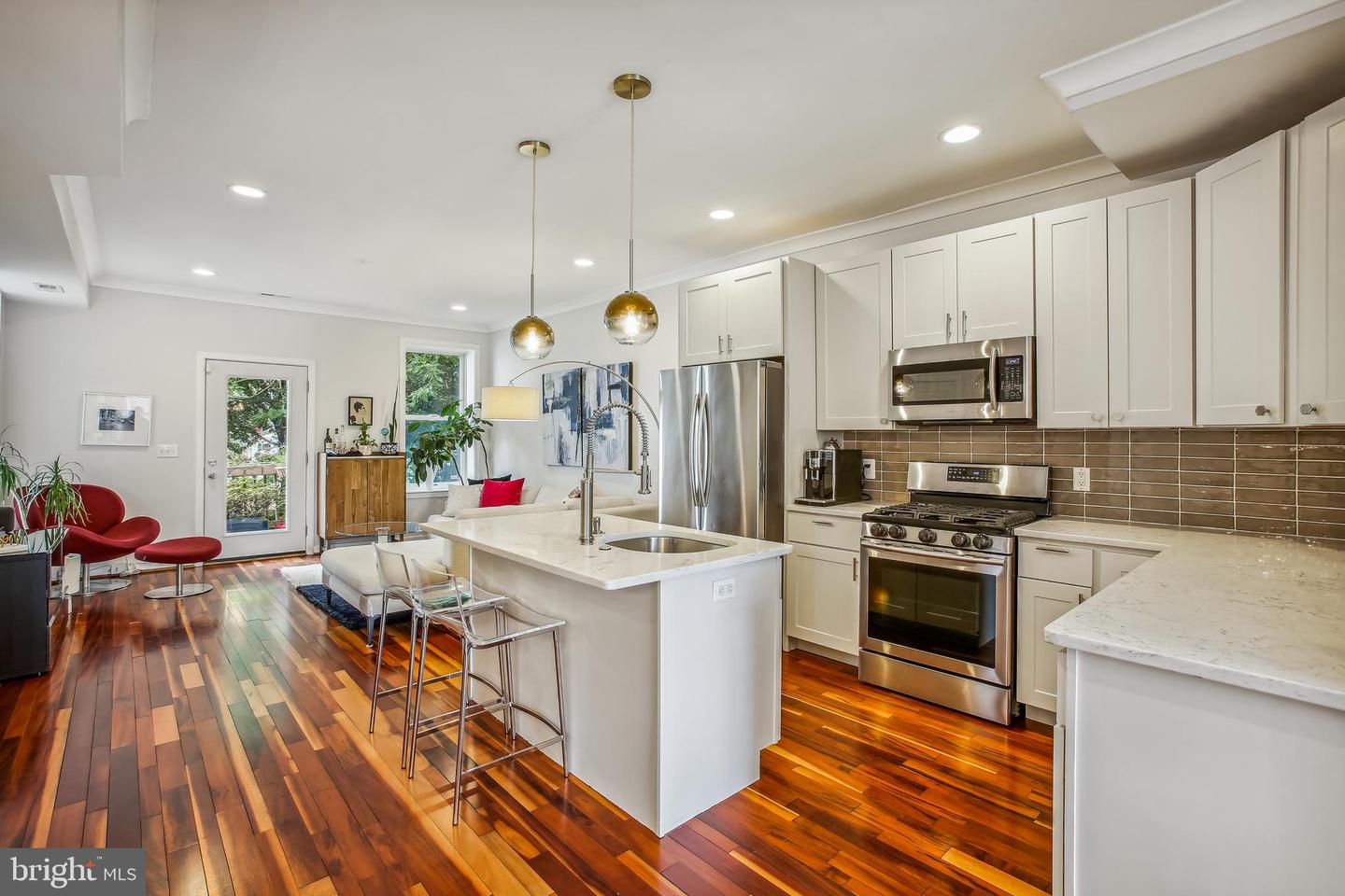 2807 SHERMAN AVENUE NW Unit: B