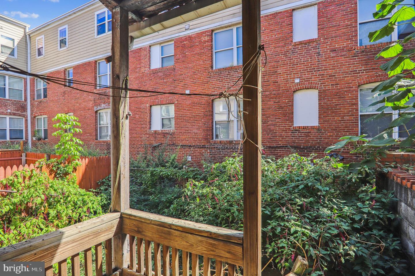 1008 COLUMBIA ROAD NW