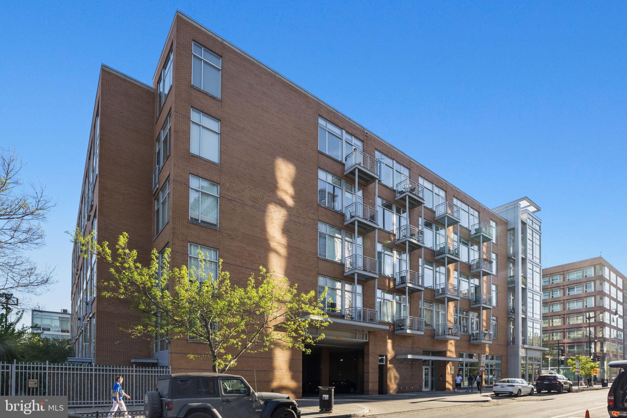 1390 V STREET NW Unit: 112