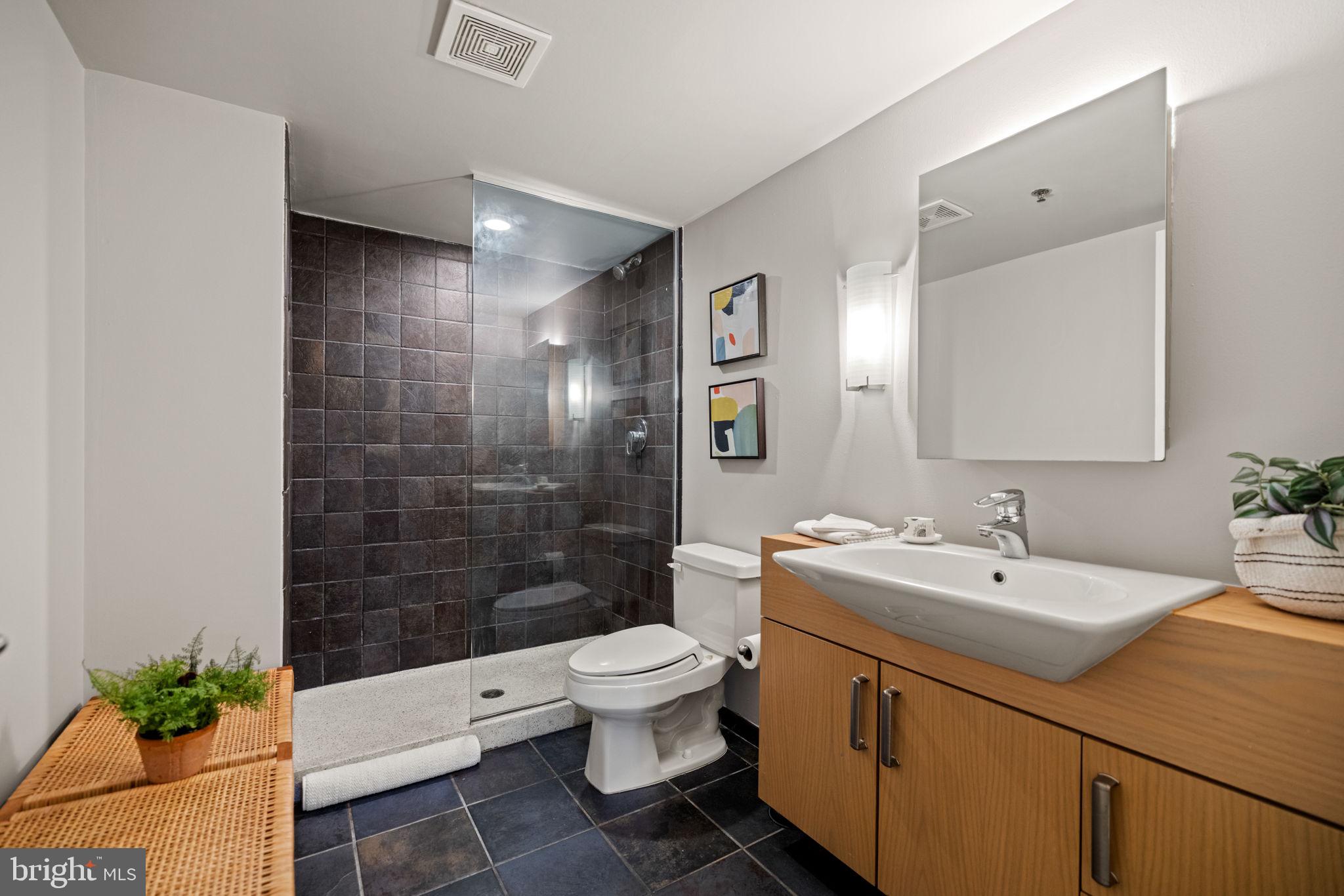 1390 V STREET NW Unit: 112