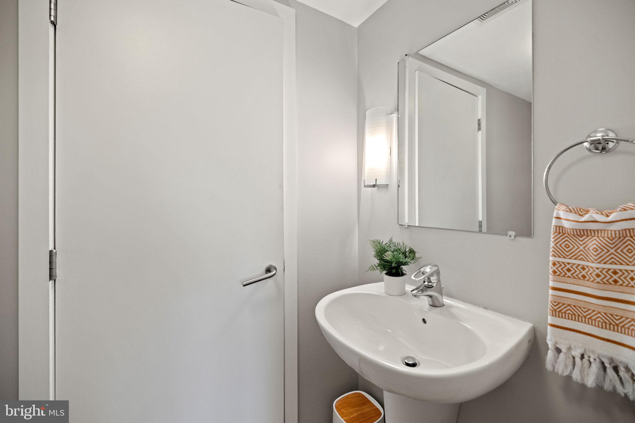 1390 V STREET NW Unit: 112