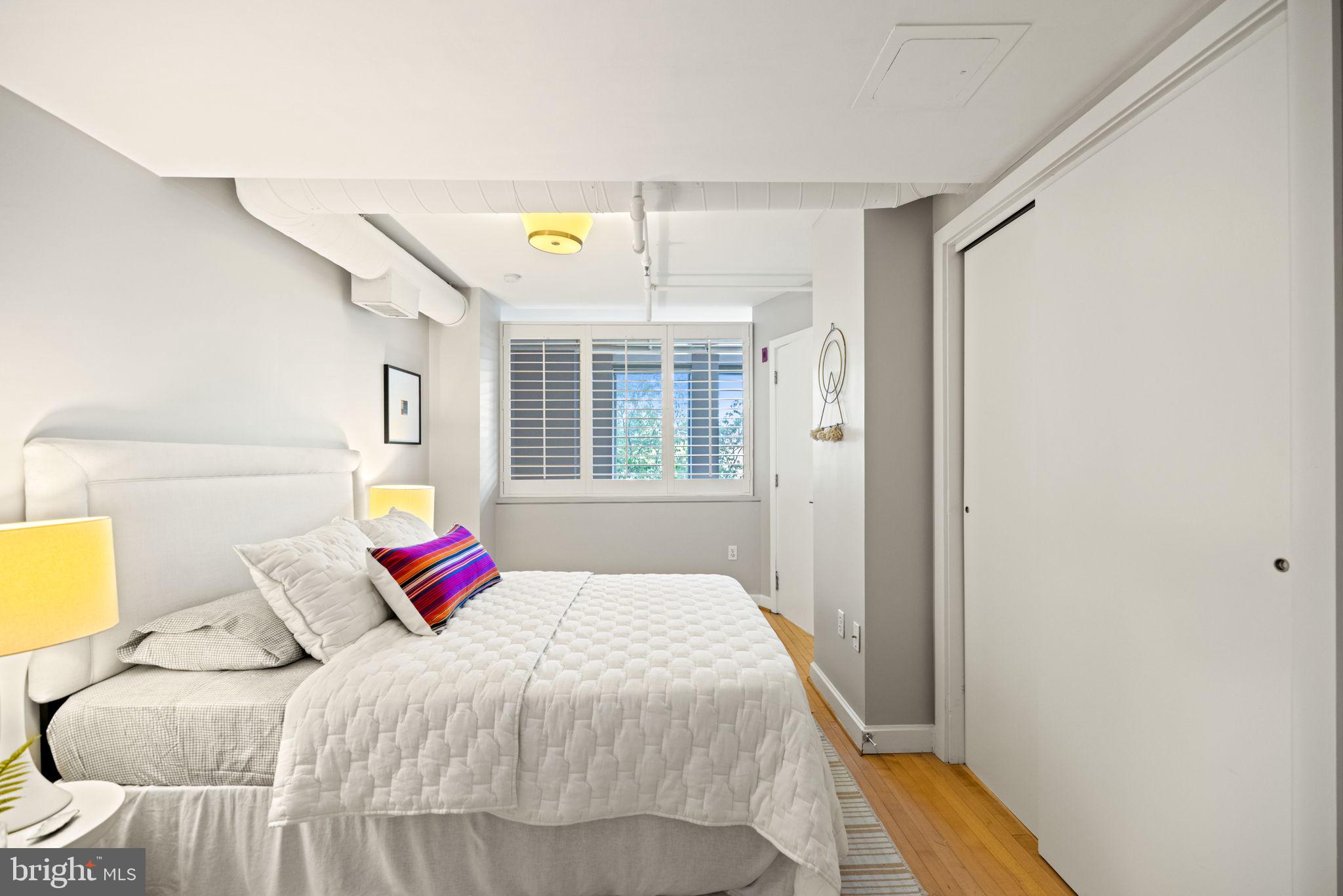 1390 V STREET NW Unit: 112