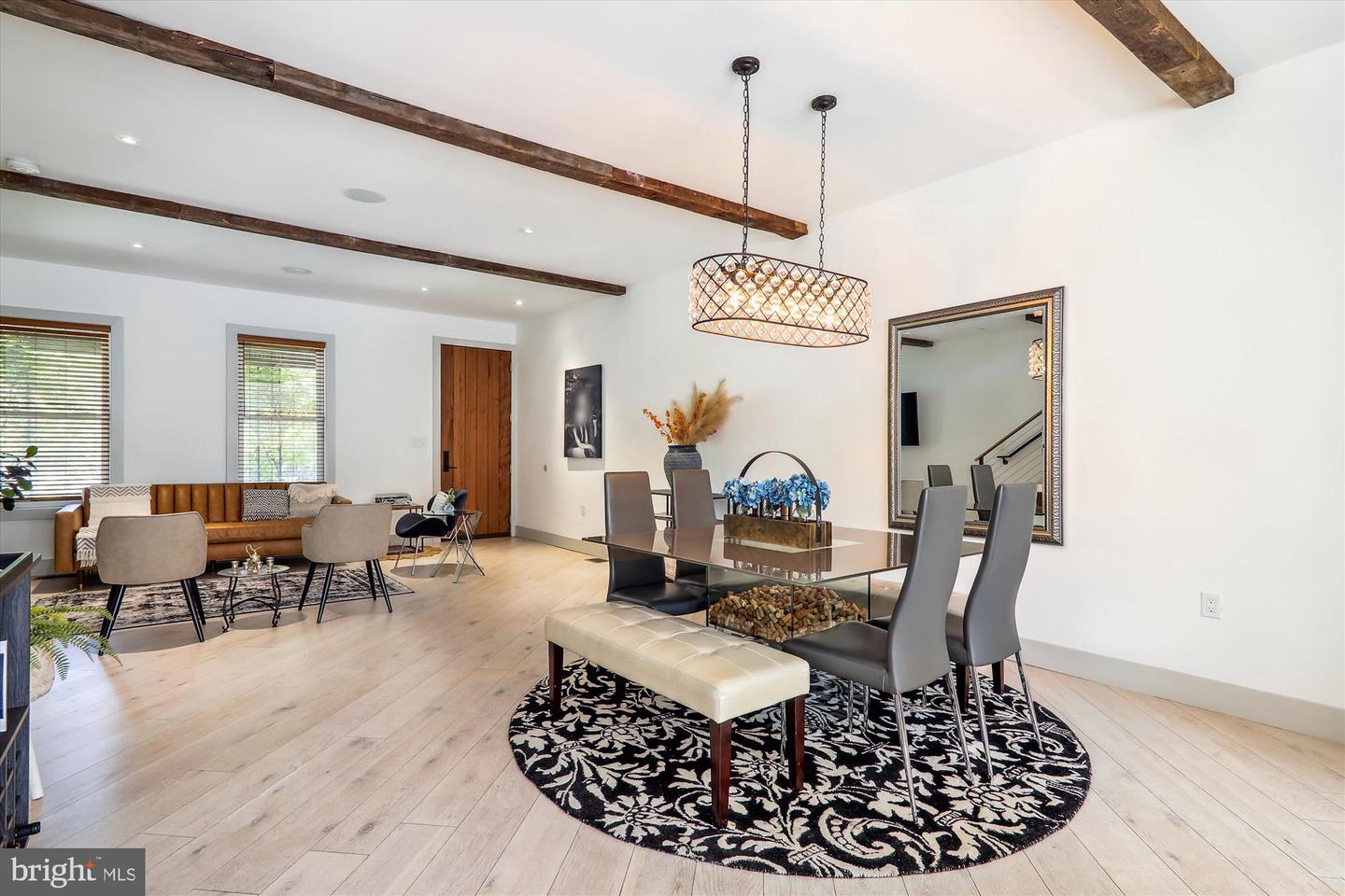 31 MICHIGAN AVENUE NE