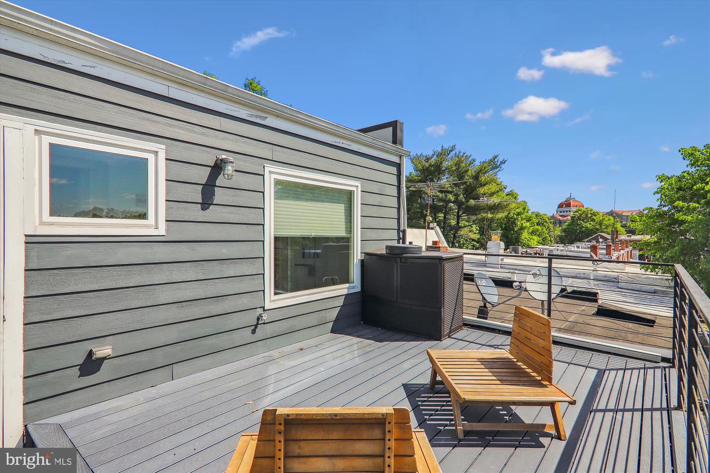 31 MICHIGAN AVENUE NE