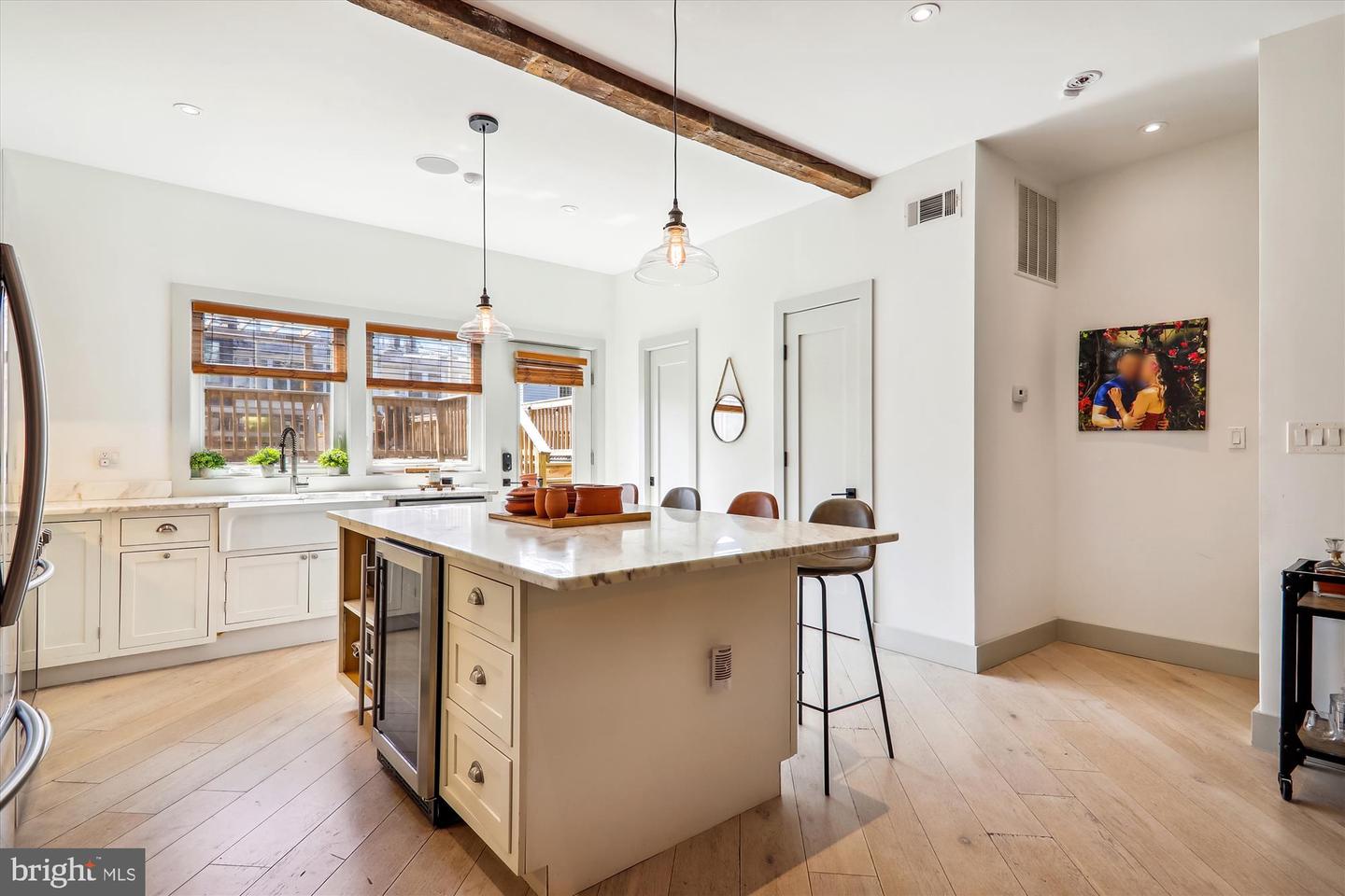 31 MICHIGAN AVENUE NE