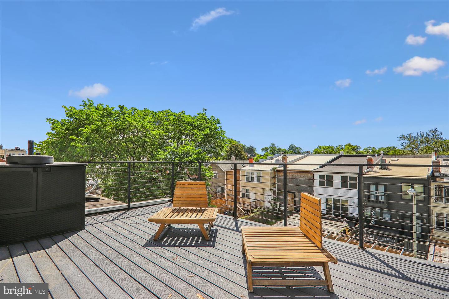 31 MICHIGAN AVENUE NE