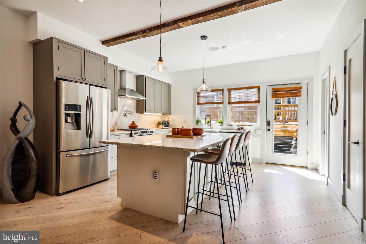 31 MICHIGAN AVENUE NE