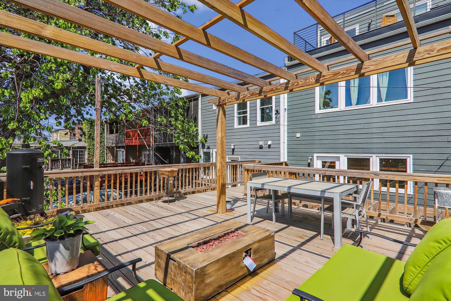 31 MICHIGAN AVENUE NE