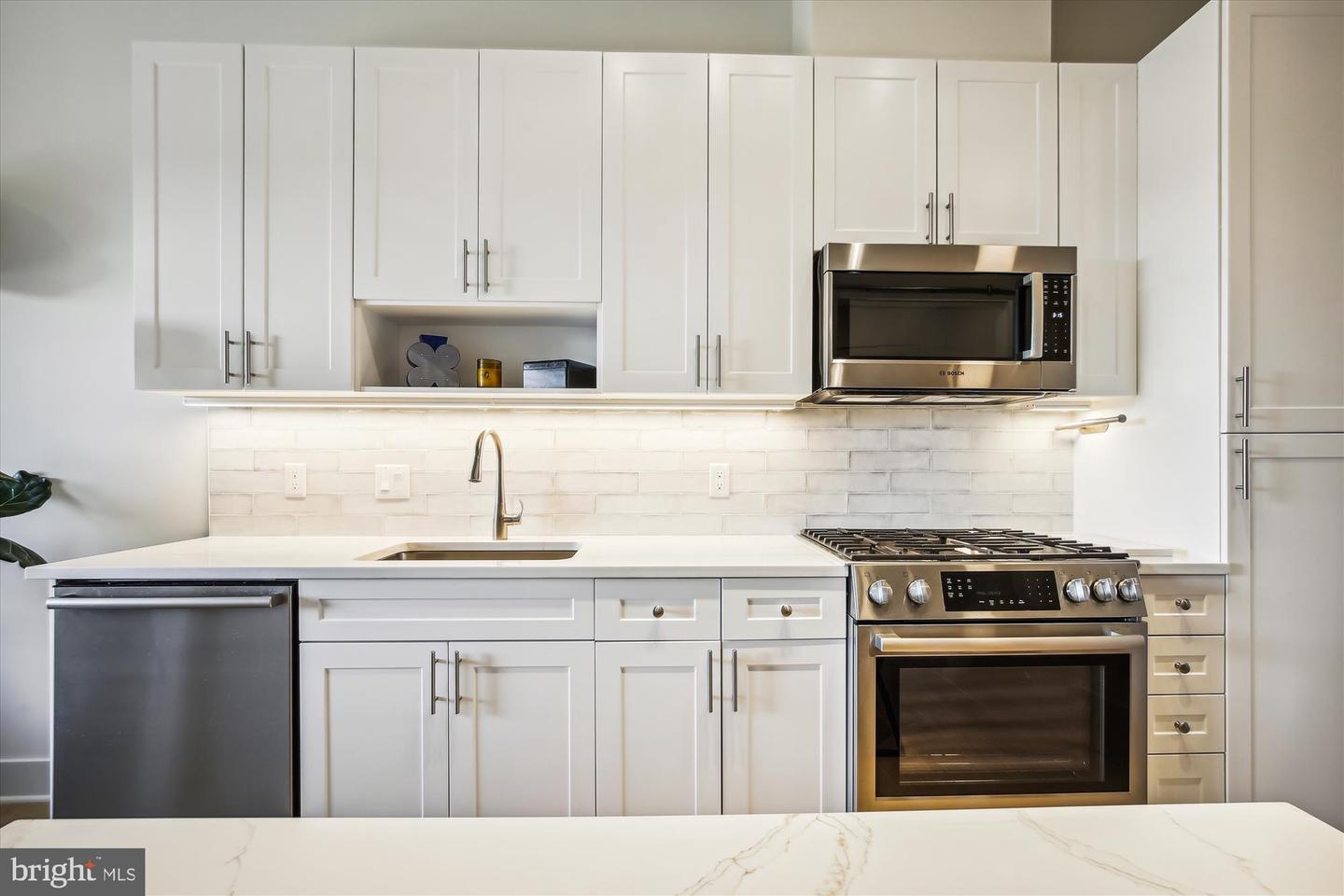 6803 CAMERON DRIVE NW Unit: 414