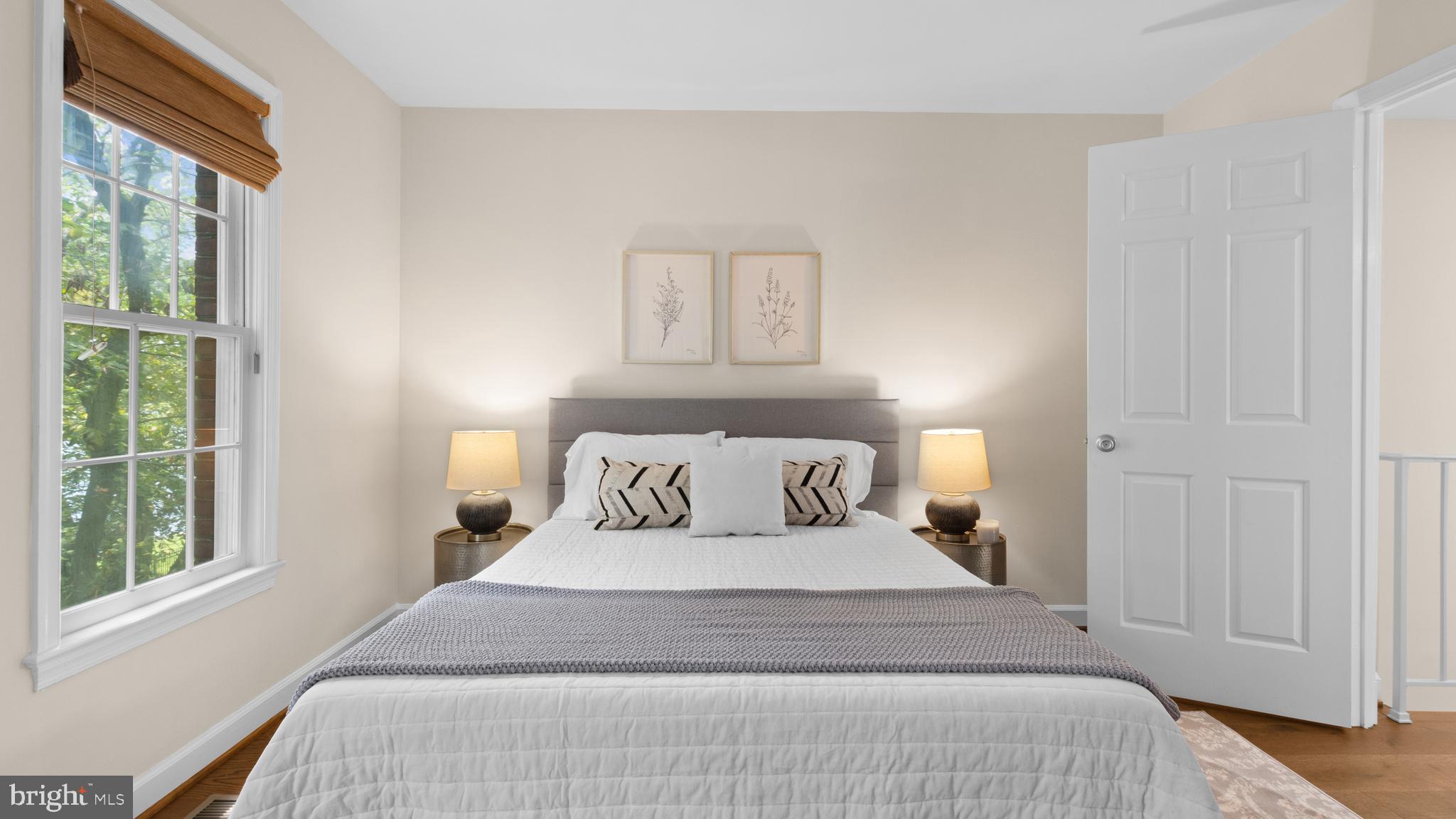 4611 1/2 MacArthur BOULEVARD NW Unit: B