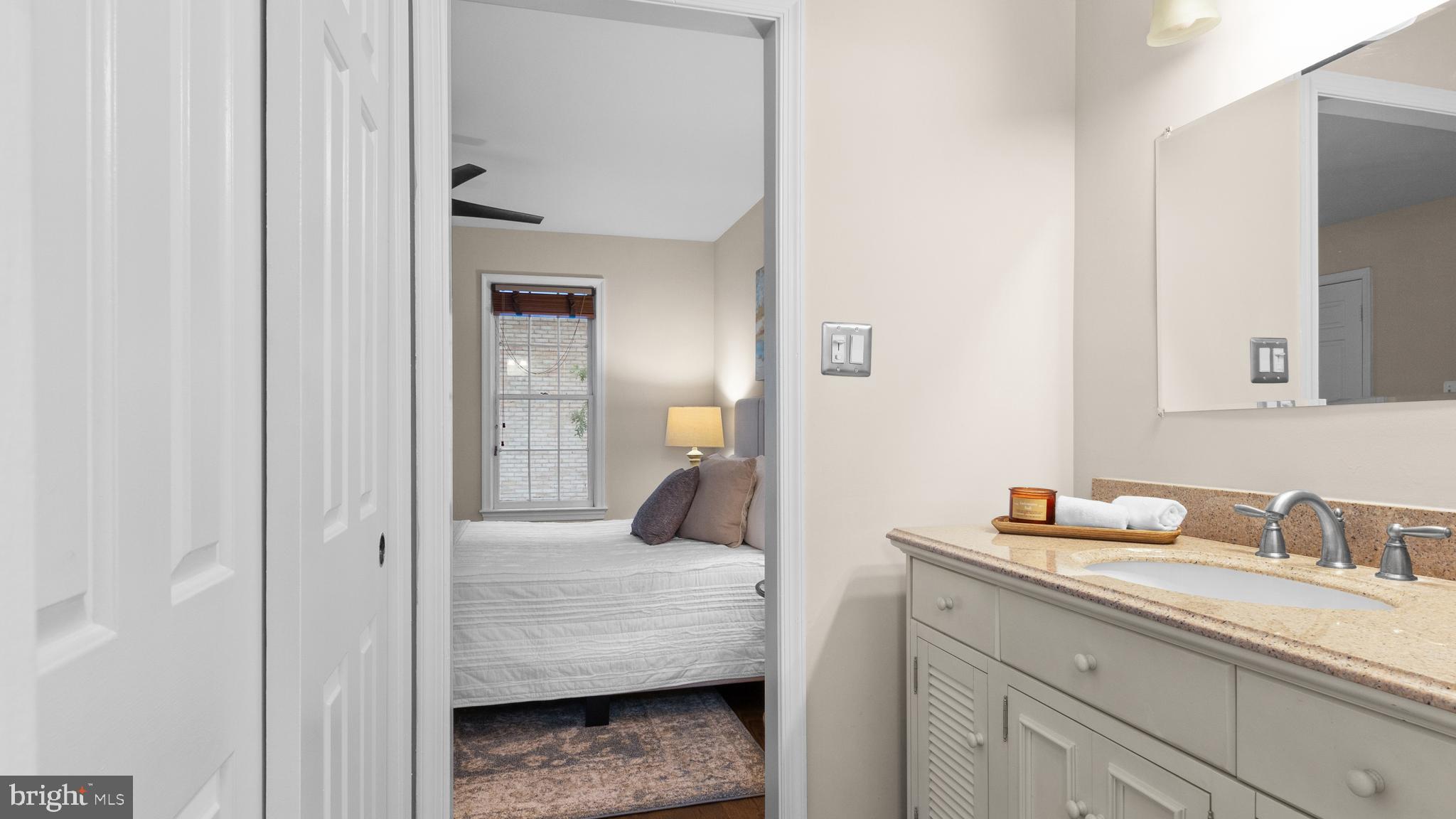 4611 1/2 MacArthur BOULEVARD NW Unit: B