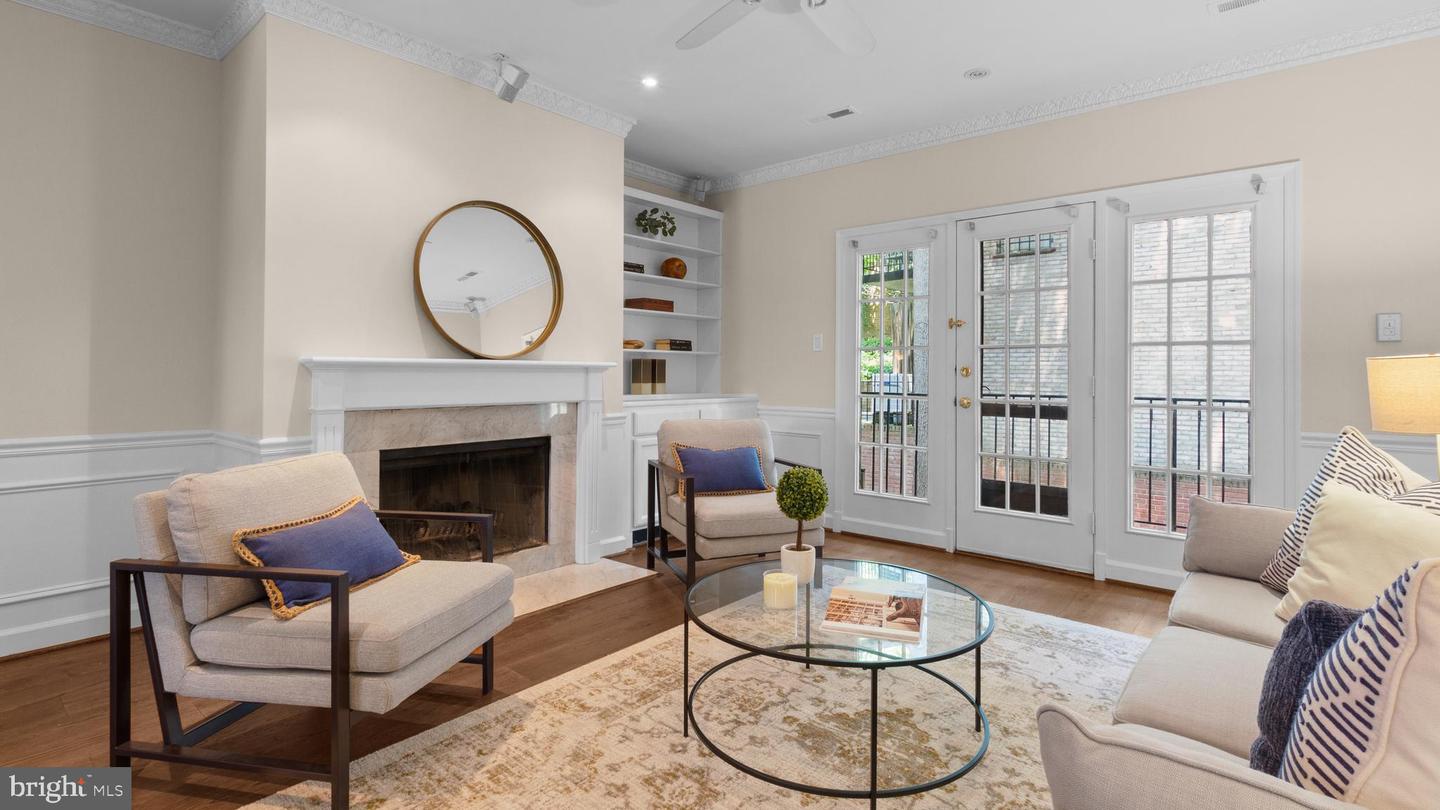 4611 1/2 MacArthur BOULEVARD NW Unit: B
