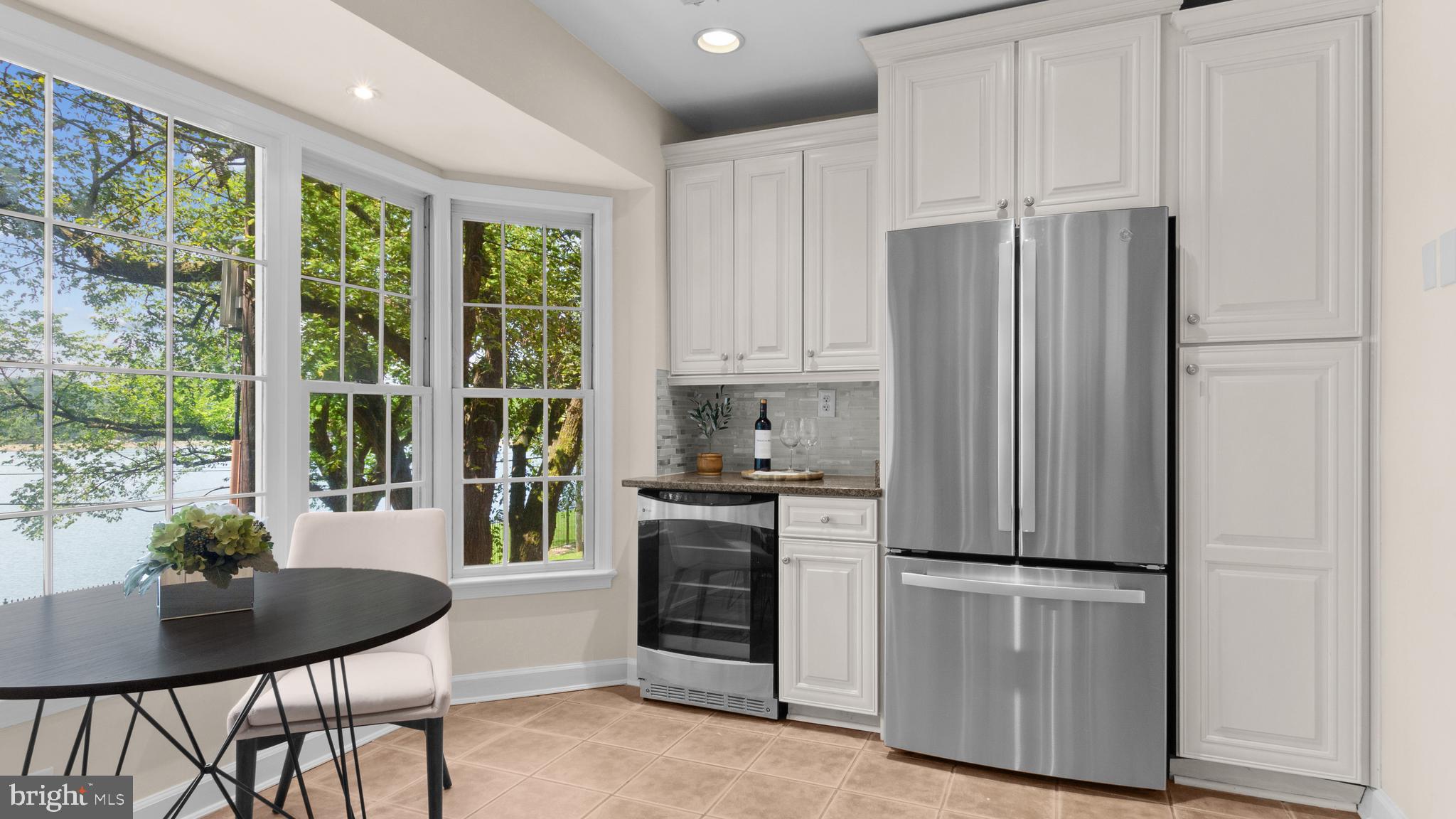 4611 1/2 MacArthur BOULEVARD NW Unit: B