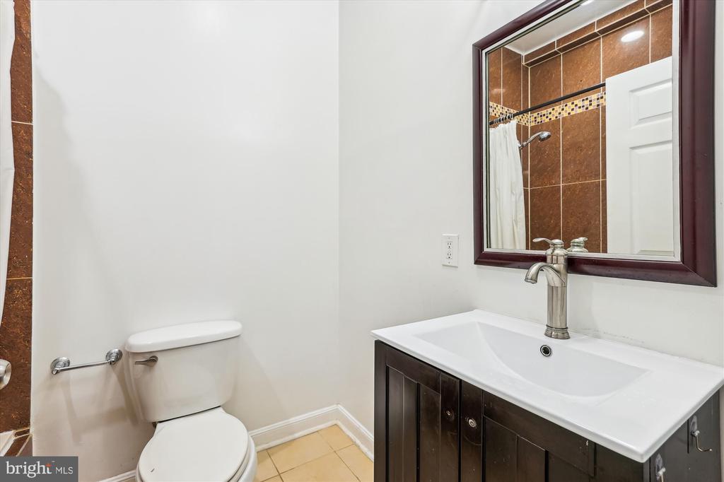3350 17TH ST NW #T2