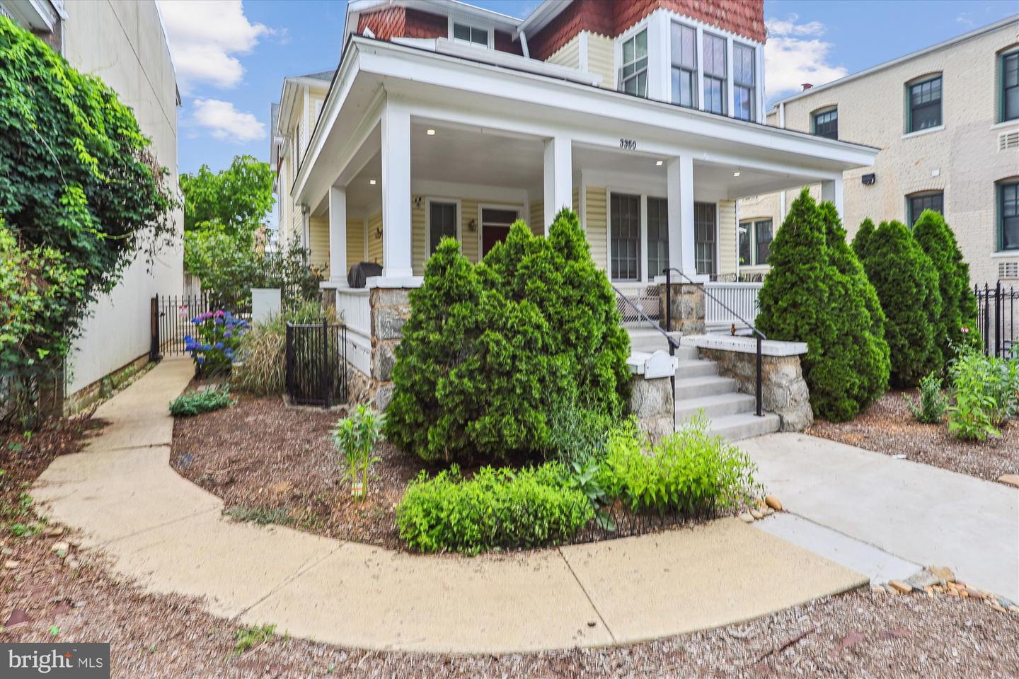 3350 17TH ST NW #T2