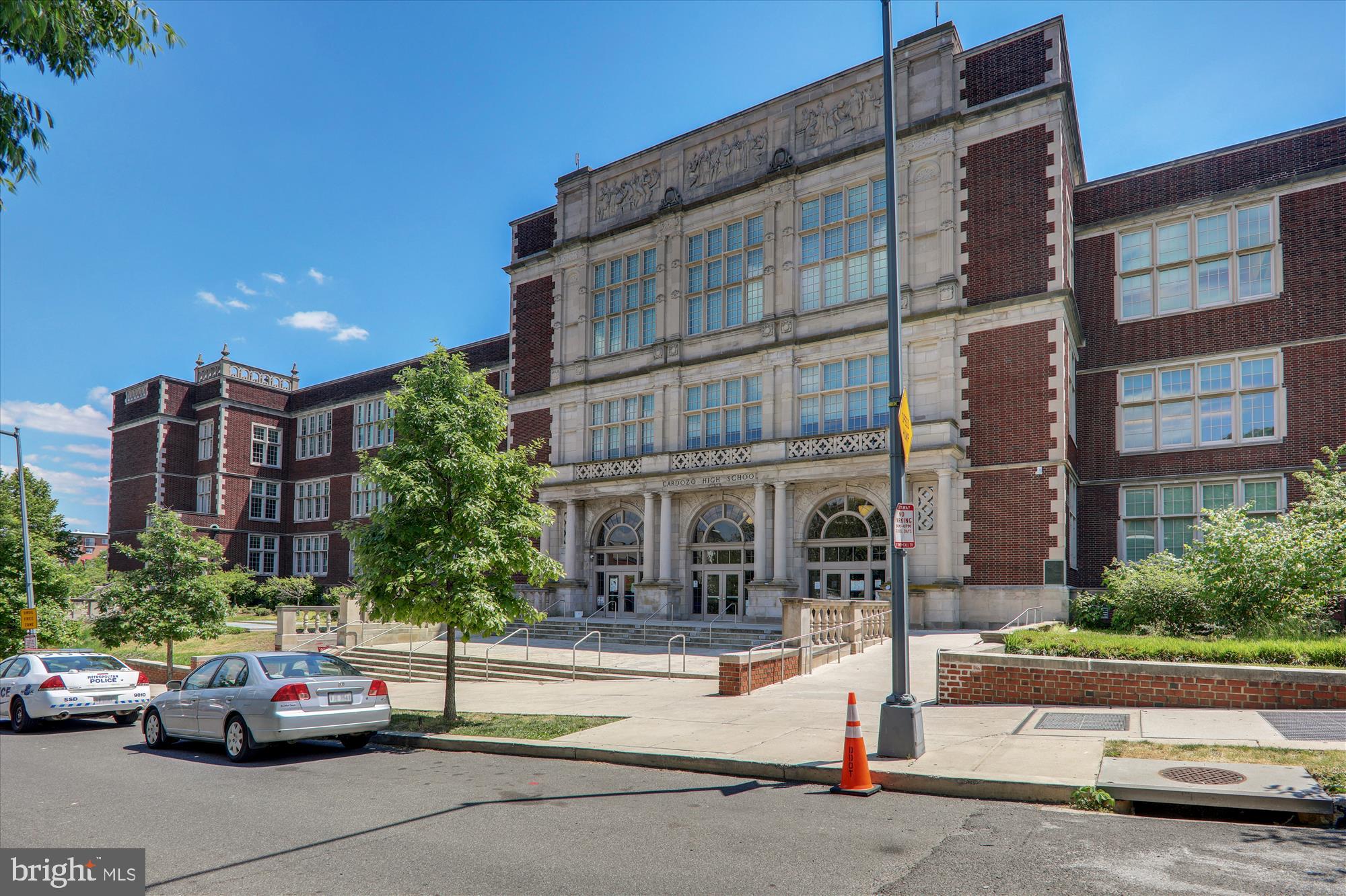 1421 COLUMBIA RD NW #203