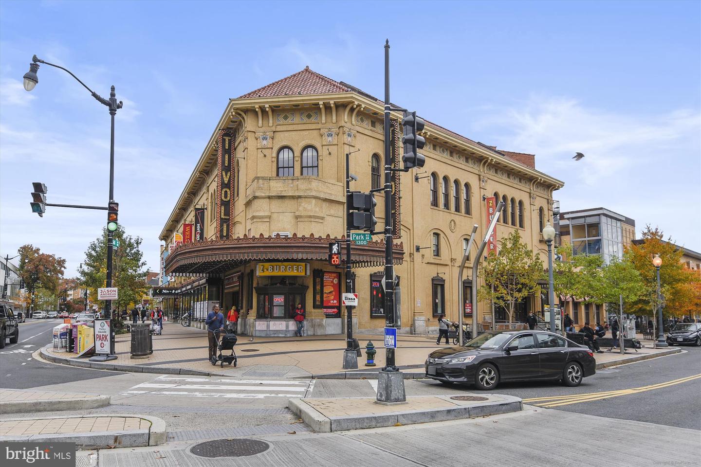 1421 COLUMBIA RD NW #203