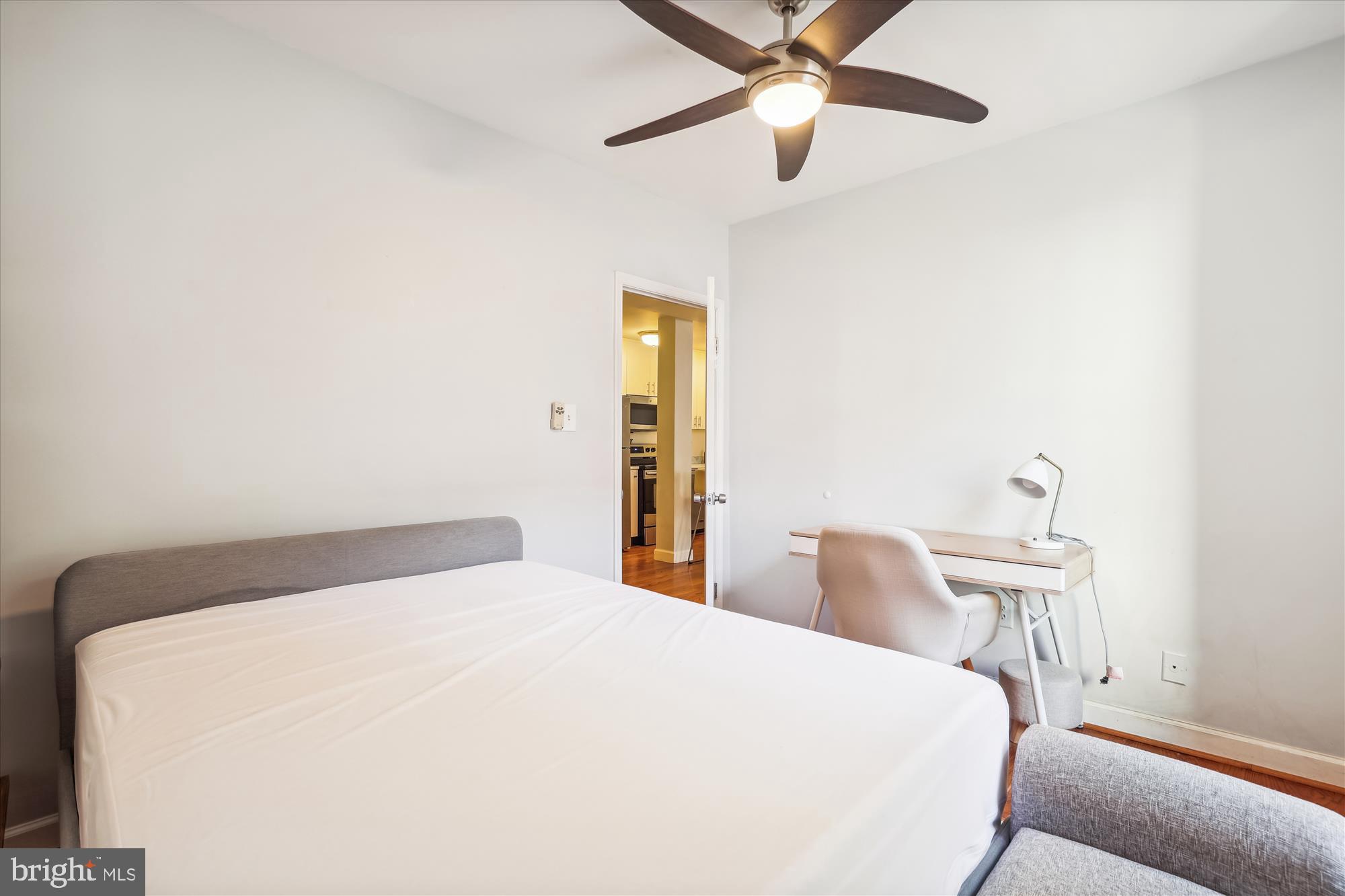 1421 COLUMBIA RD NW #203