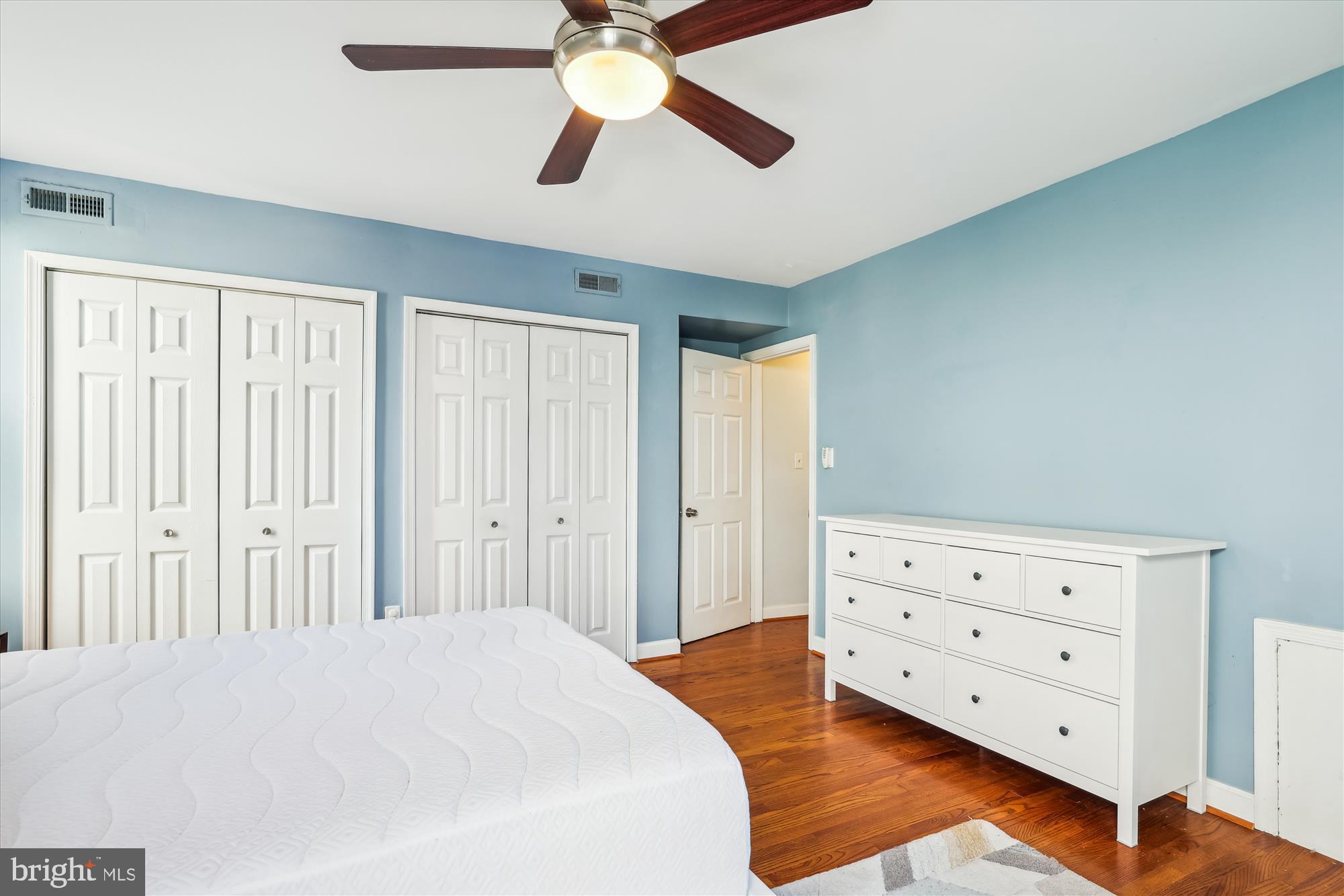 1421 COLUMBIA RD NW #203