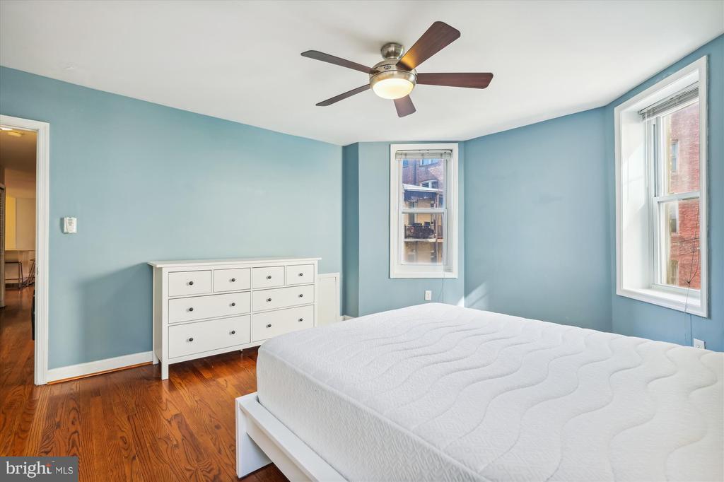 1421 COLUMBIA RD NW #203