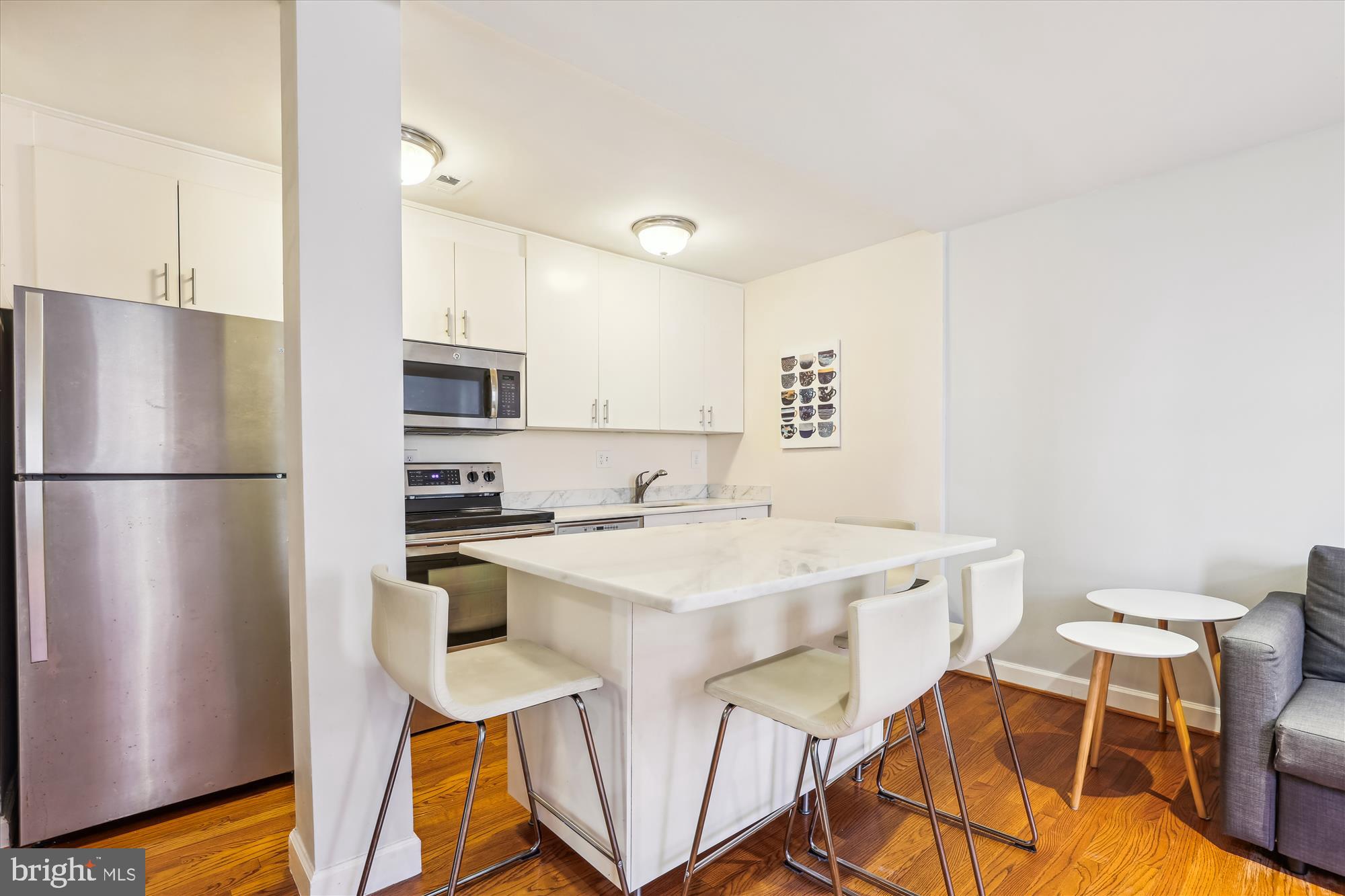 1421 COLUMBIA RD NW #203