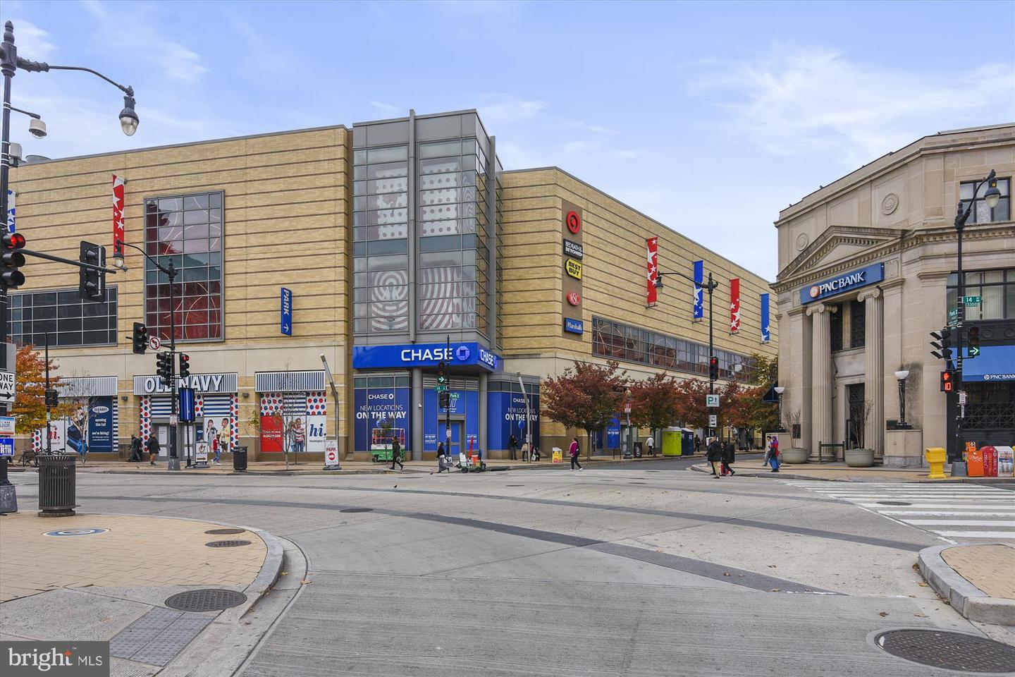 1421 COLUMBIA RD NW #203